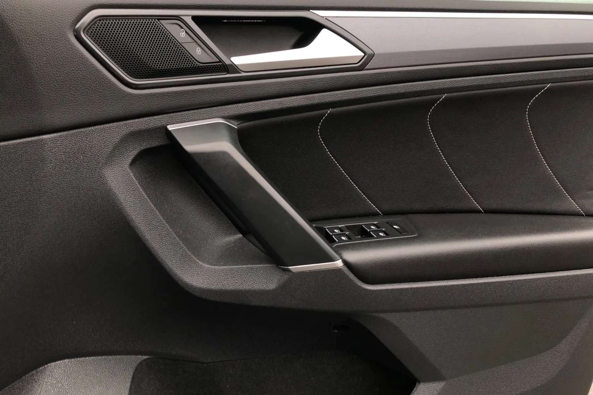 2018 VOLKSWAGEN TIGUAN 2018 VOLKSWAGEN TIGUAN