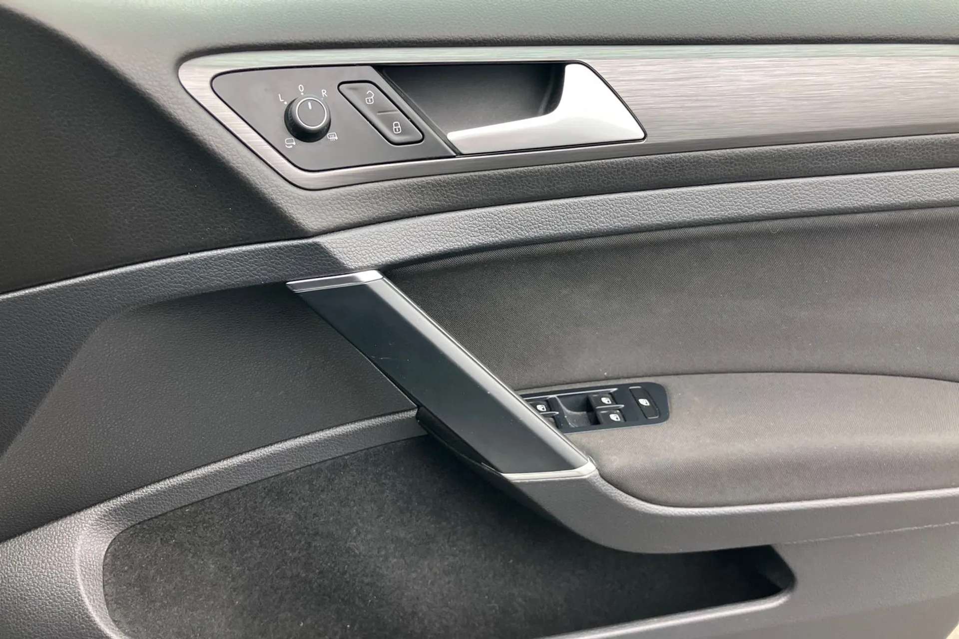 2017 VOLKSWAGEN GOLF 2017 VOLKSWAGEN GOLF