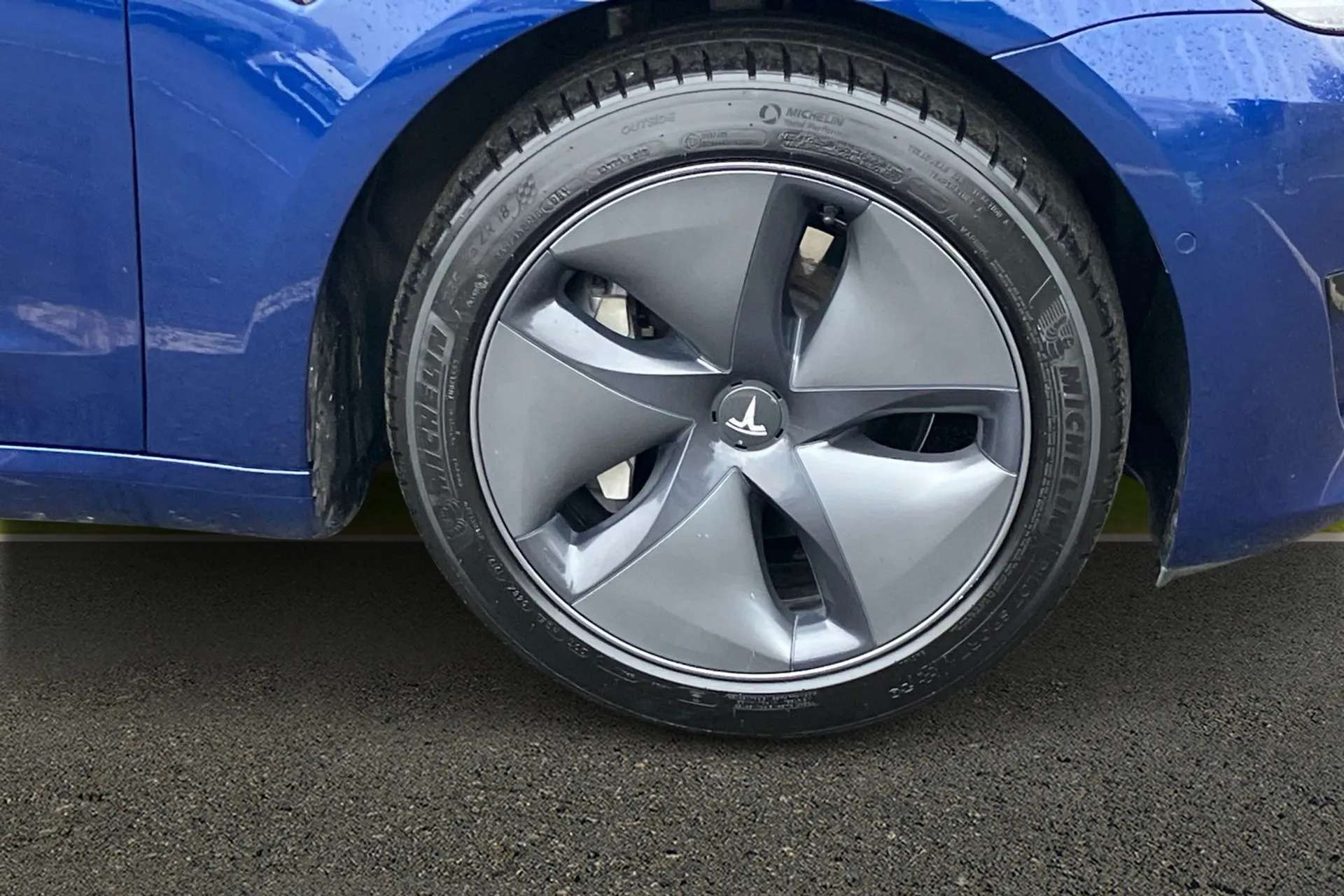 2019 TESLA MODEL 3 2019 TESLA MODEL 3