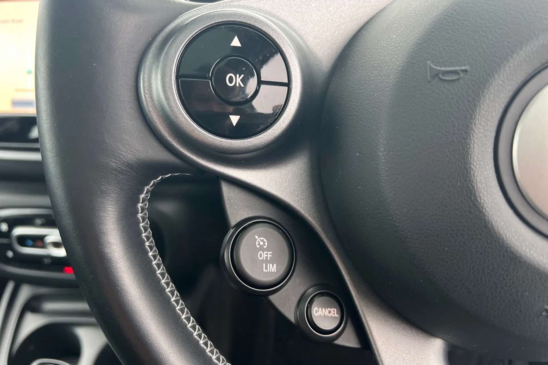 2017 SMART FORFOUR 2017 SMART FORFOUR