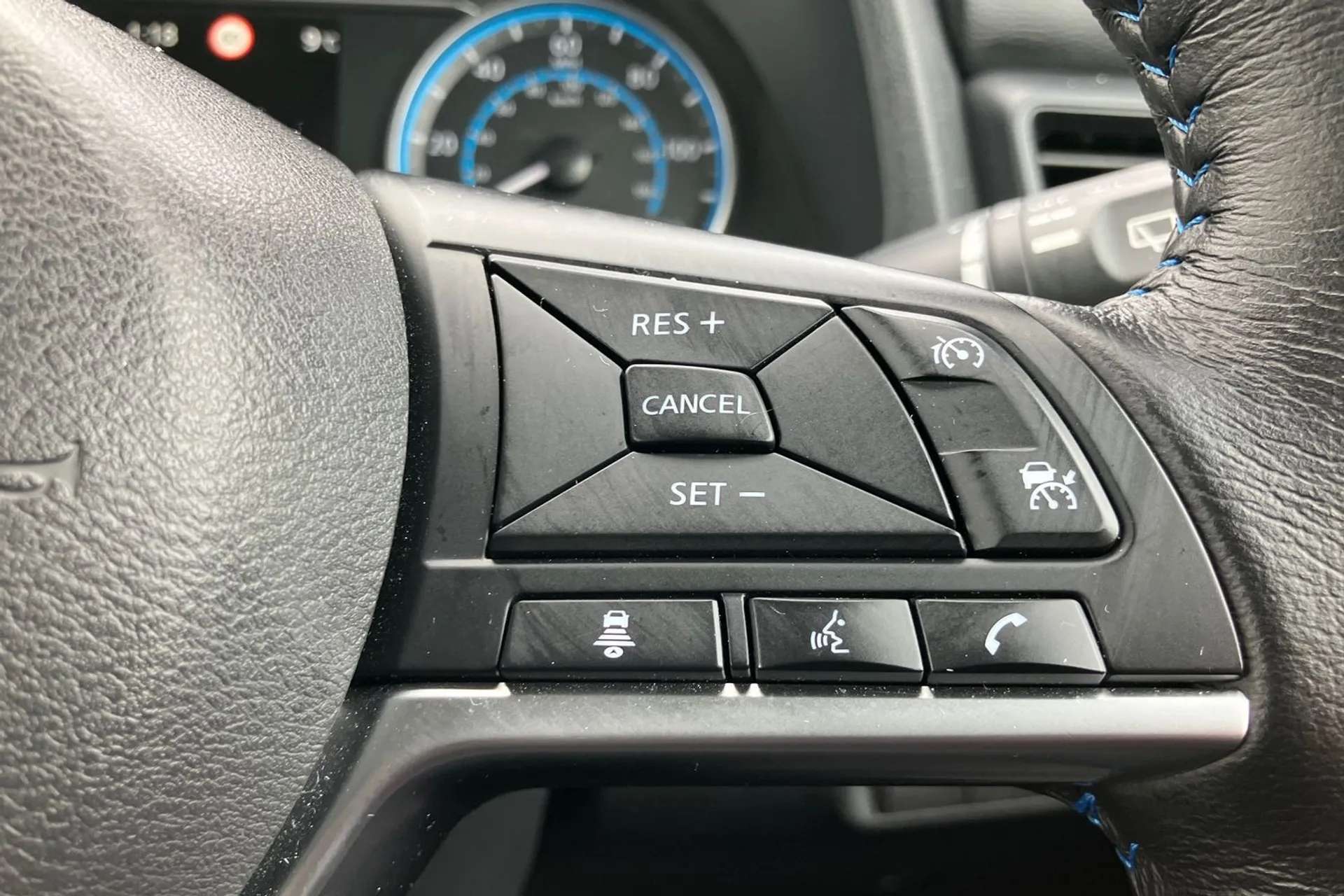 2024 NISSAN LEAF 2024 NISSAN LEAF