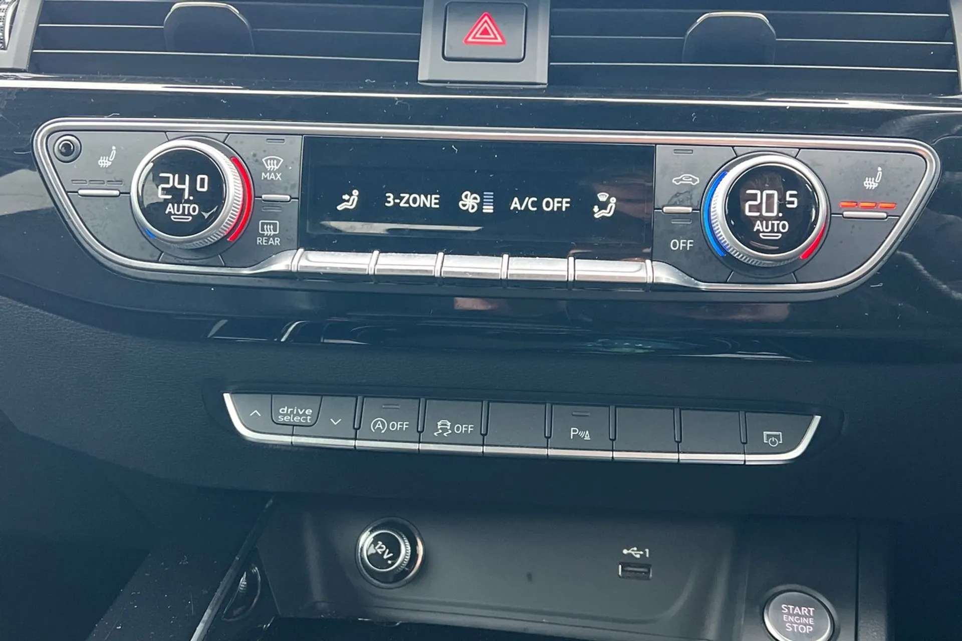 2020 AUDI A4 2020 AUDI A4