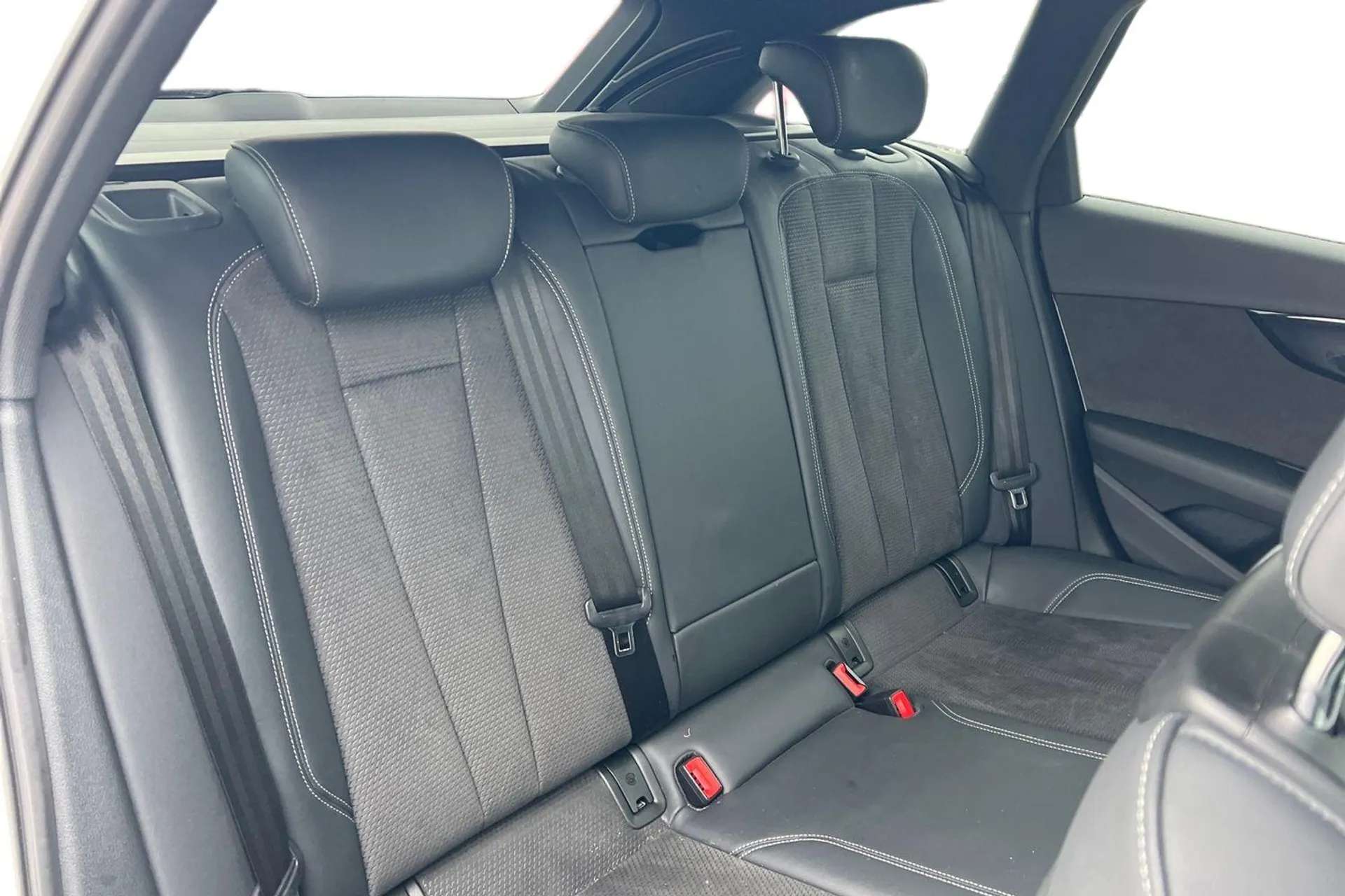 2020 AUDI A4 2020 AUDI A4