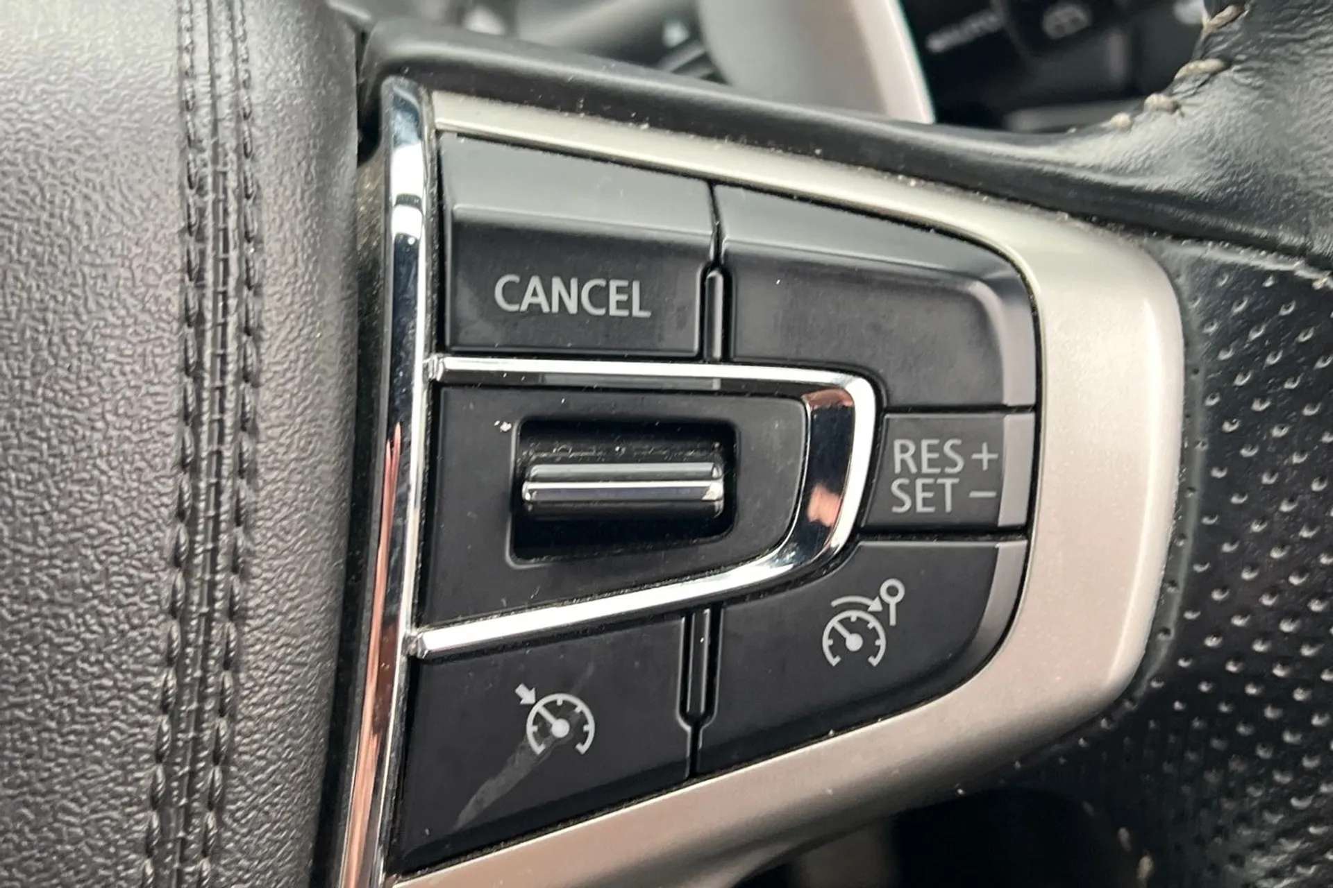 2021 MITSUBISHI OUTLANDER 2021 MITSUBISHI OUTLANDER