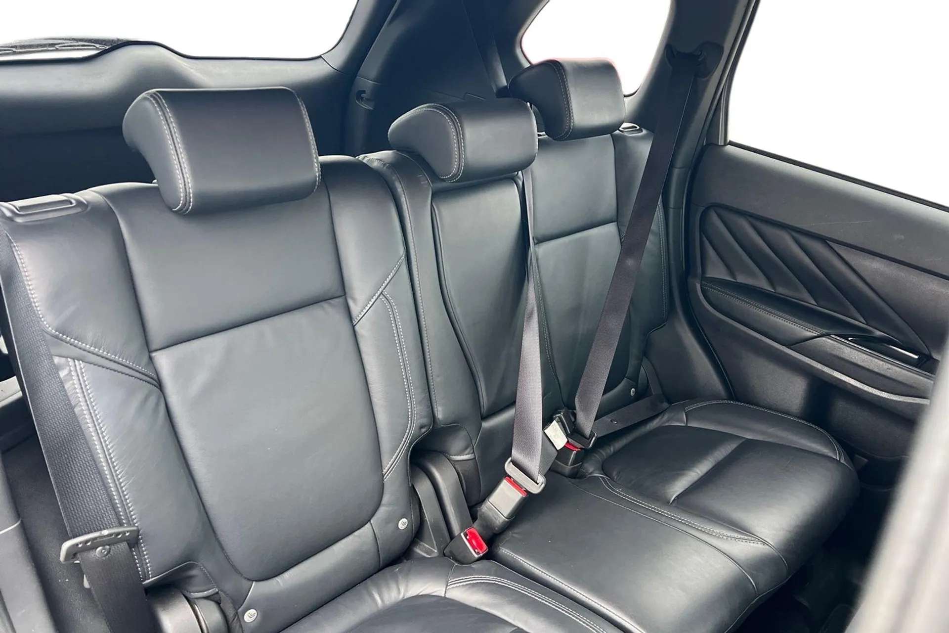 2021 MITSUBISHI OUTLANDER 2021 MITSUBISHI OUTLANDER