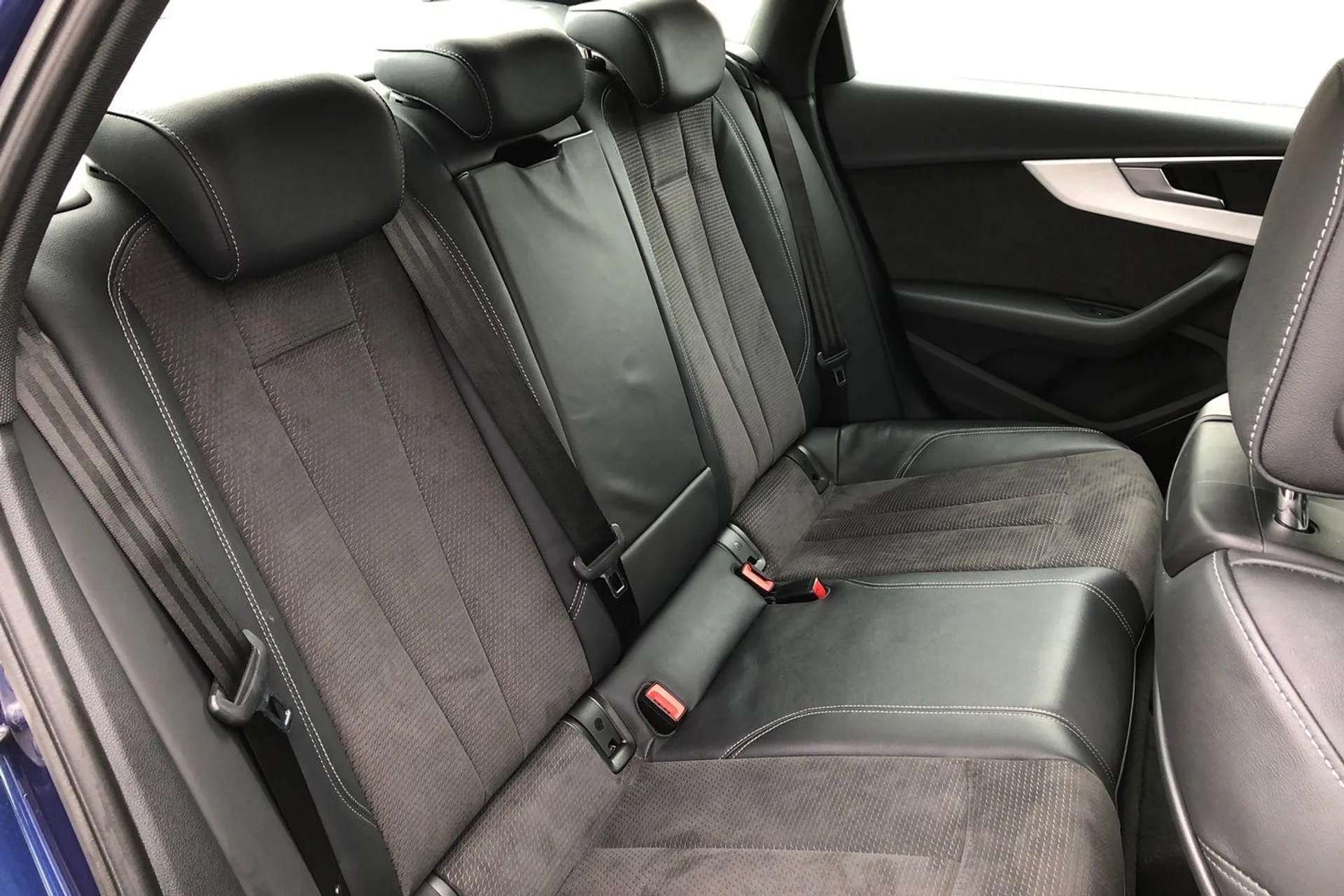 2018 AUDI A4 2018 AUDI A4