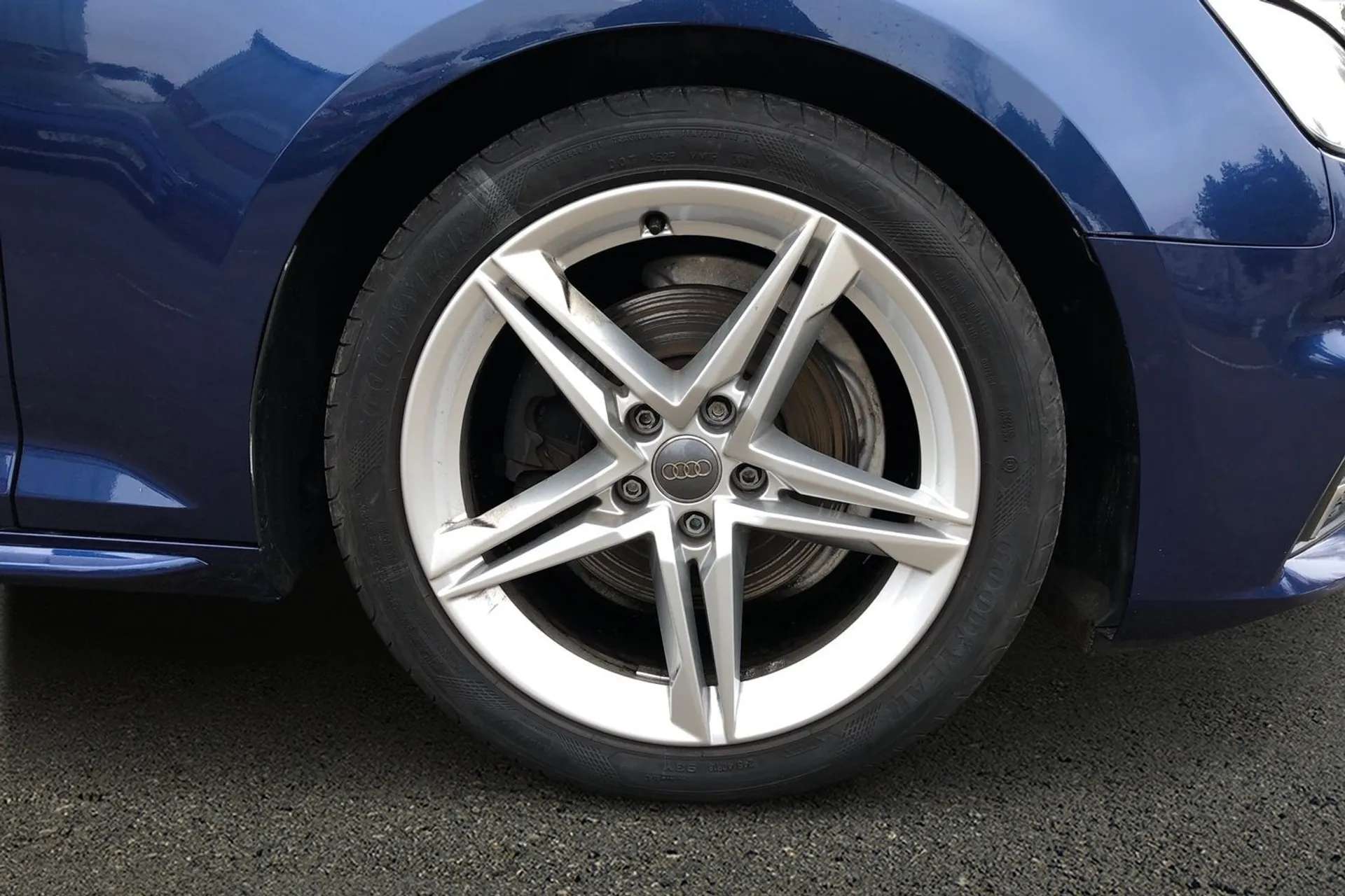 2018 AUDI A4 2018 AUDI A4