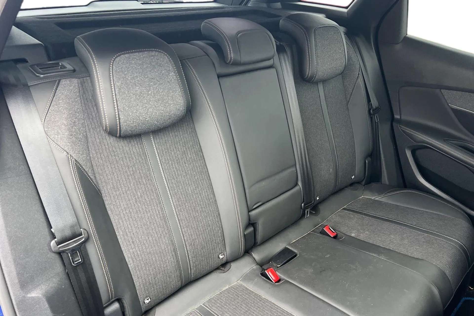 2020 PEUGEOT 3008 2020 PEUGEOT 3008