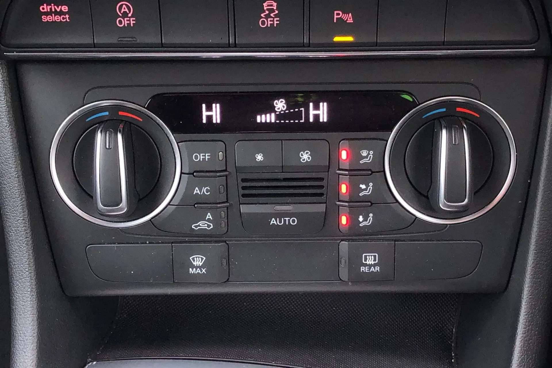 2017 AUDI Q3 2017 AUDI Q3