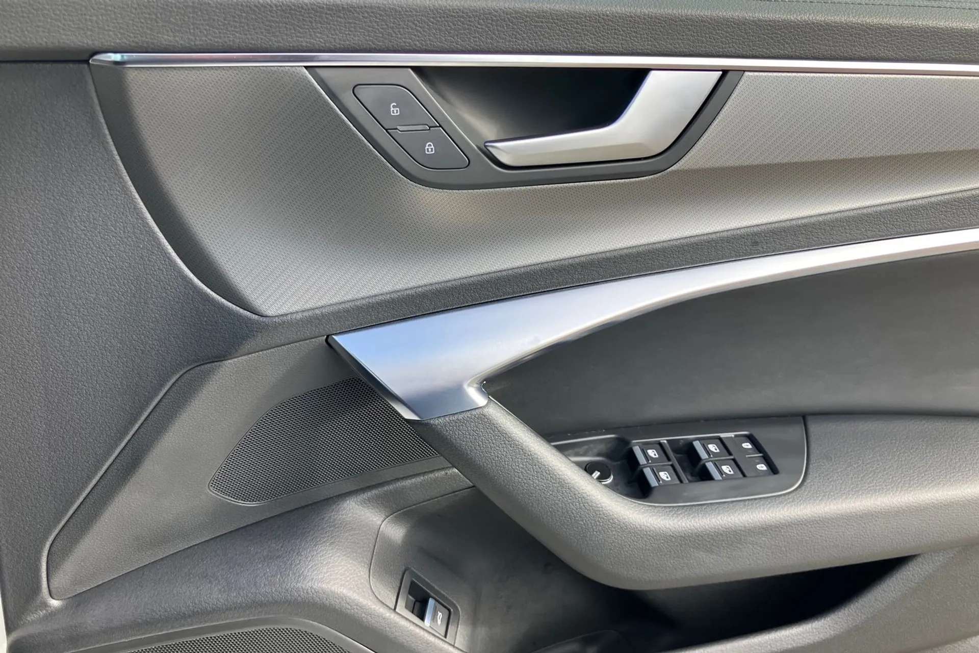 2022 AUDI A6 2022 AUDI A6