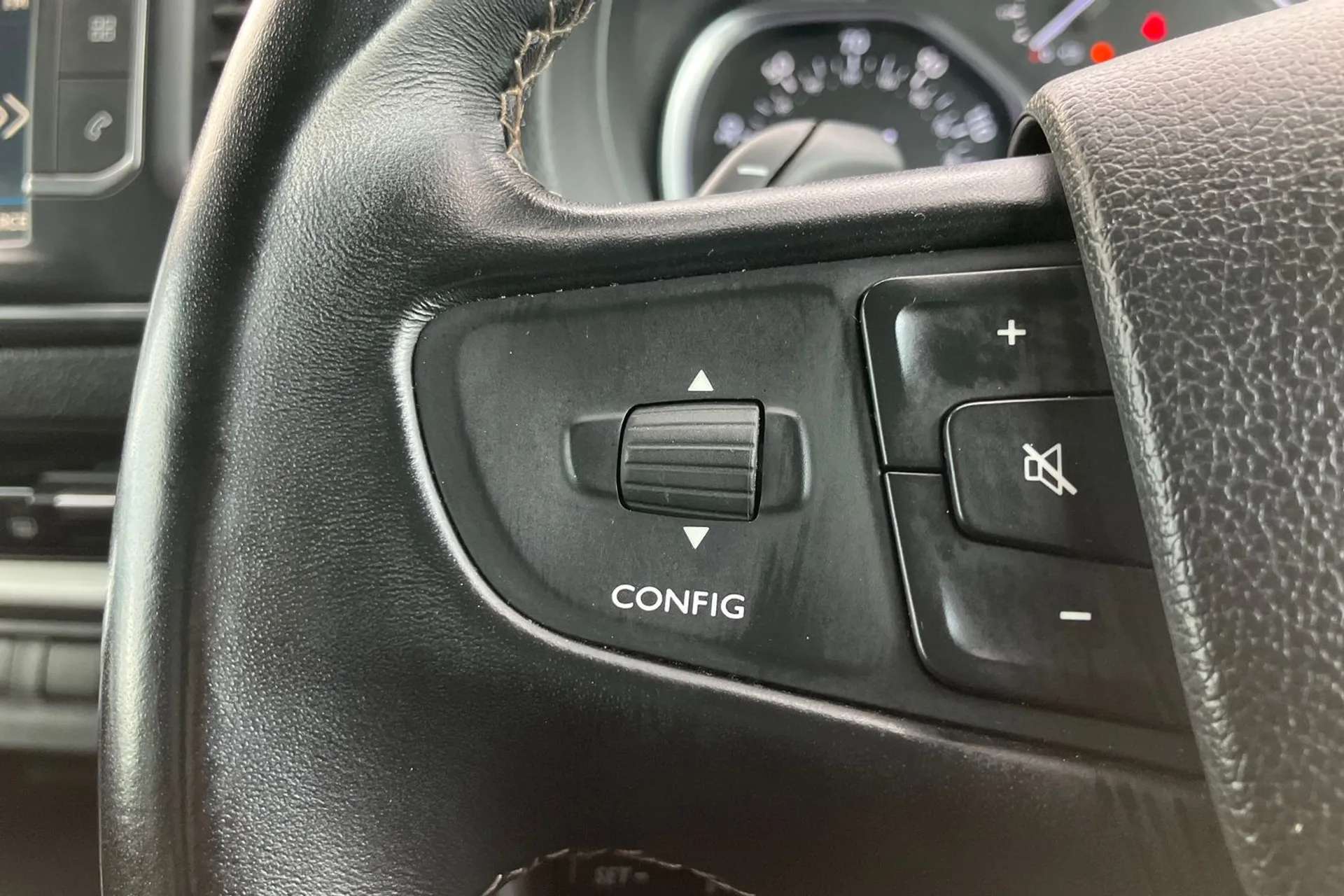 2021 PEUGEOT TRAVELLER 2021 PEUGEOT TRAVELLER