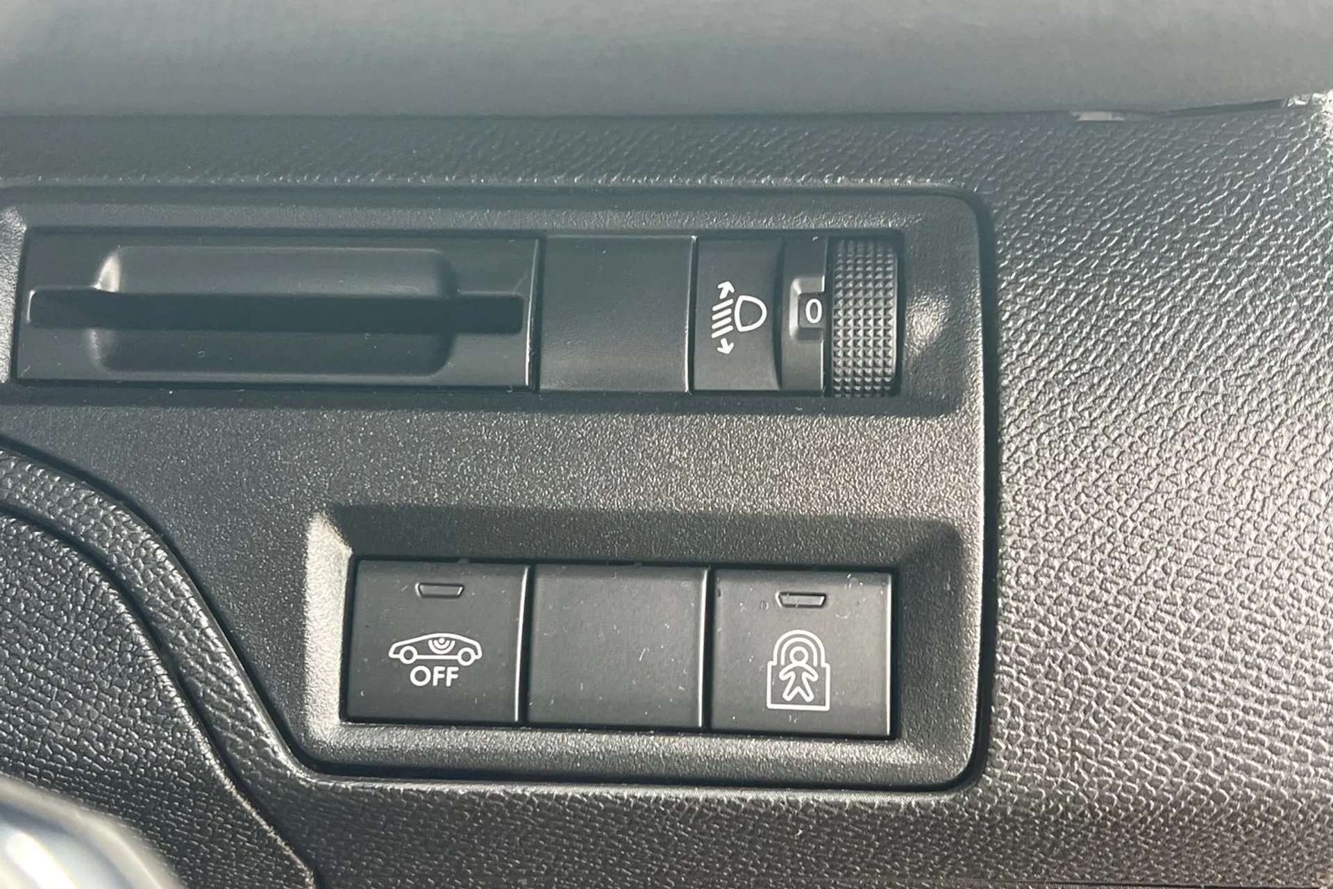 2020 PEUGEOT 3008 2020 PEUGEOT 3008