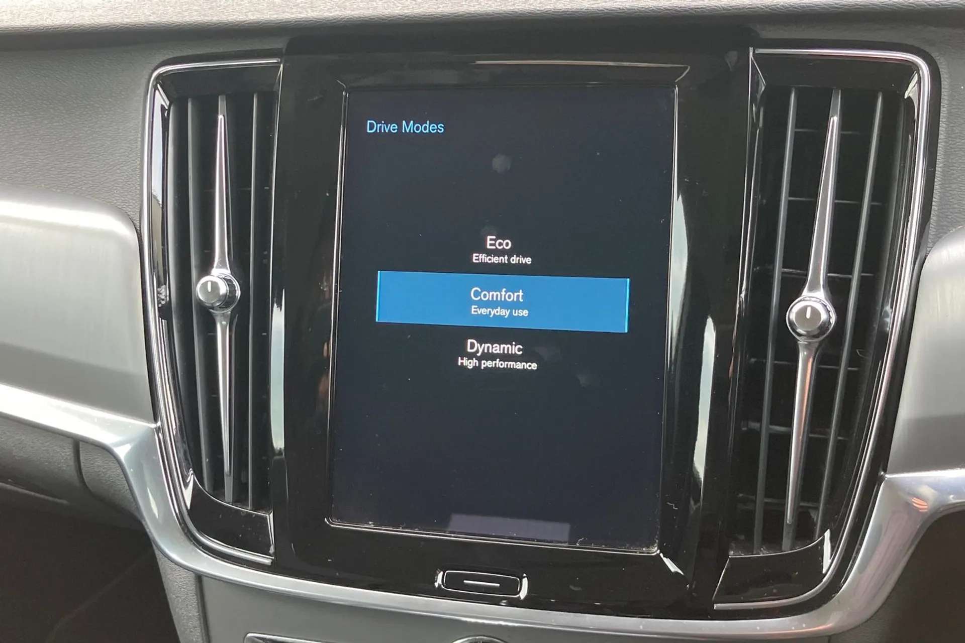 2020 VOLVO V90 2020 VOLVO V90