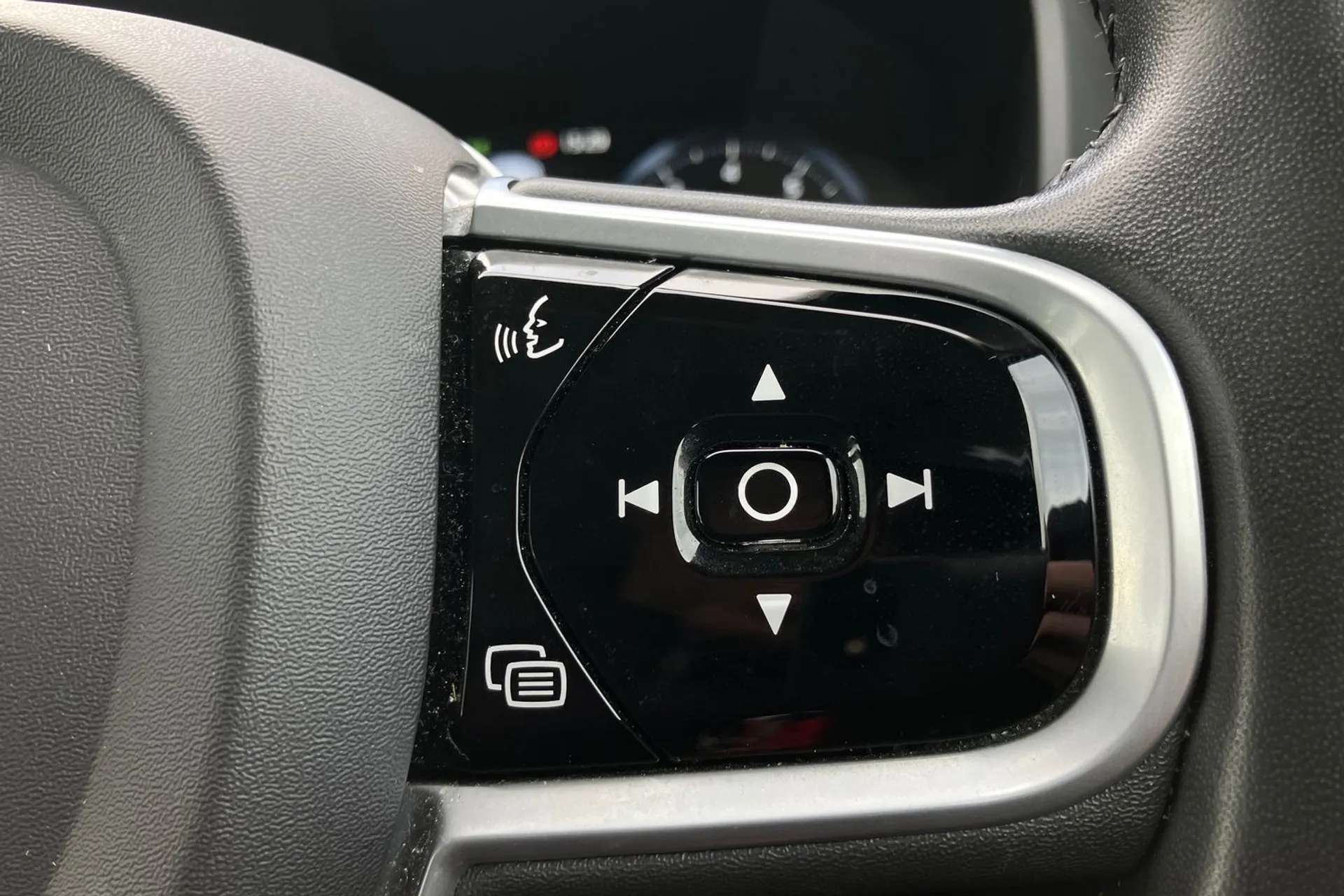 2020 VOLVO V90 2020 VOLVO V90