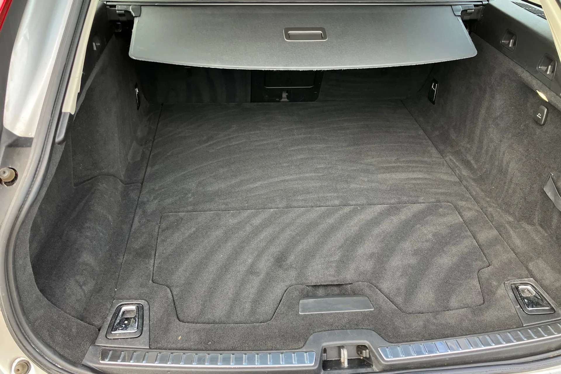 2020 VOLVO V90 2020 VOLVO V90