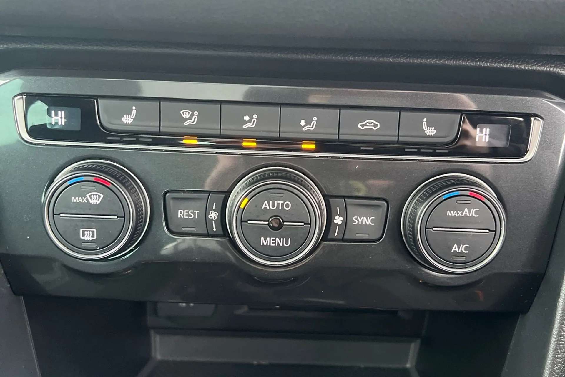 2017 VOLKSWAGEN TIGUAN 2017 VOLKSWAGEN TIGUAN