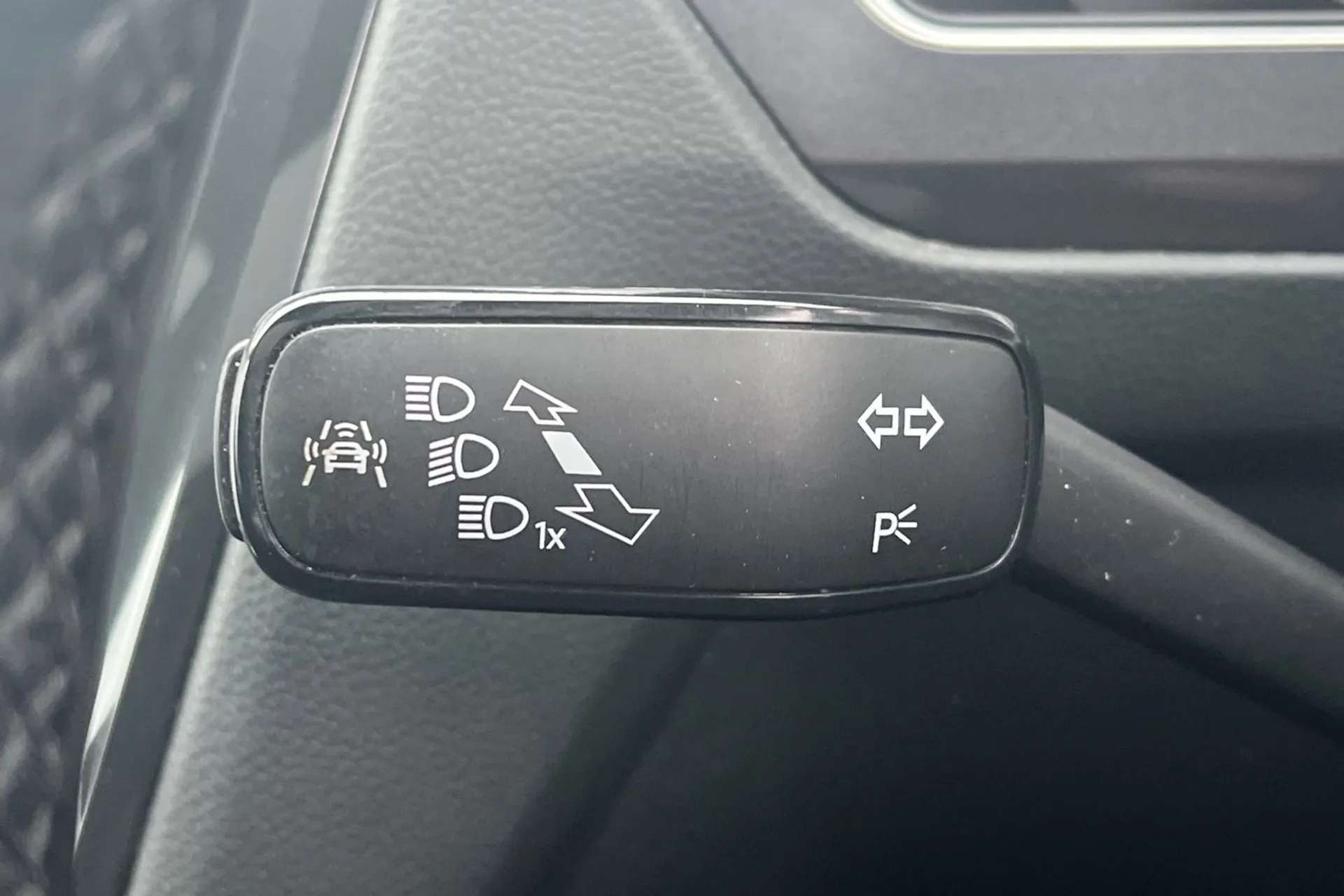 2017 VOLKSWAGEN TIGUAN 2017 VOLKSWAGEN TIGUAN