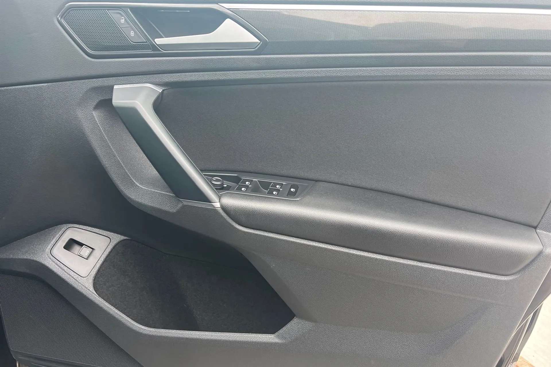 2017 VOLKSWAGEN TIGUAN 2017 VOLKSWAGEN TIGUAN