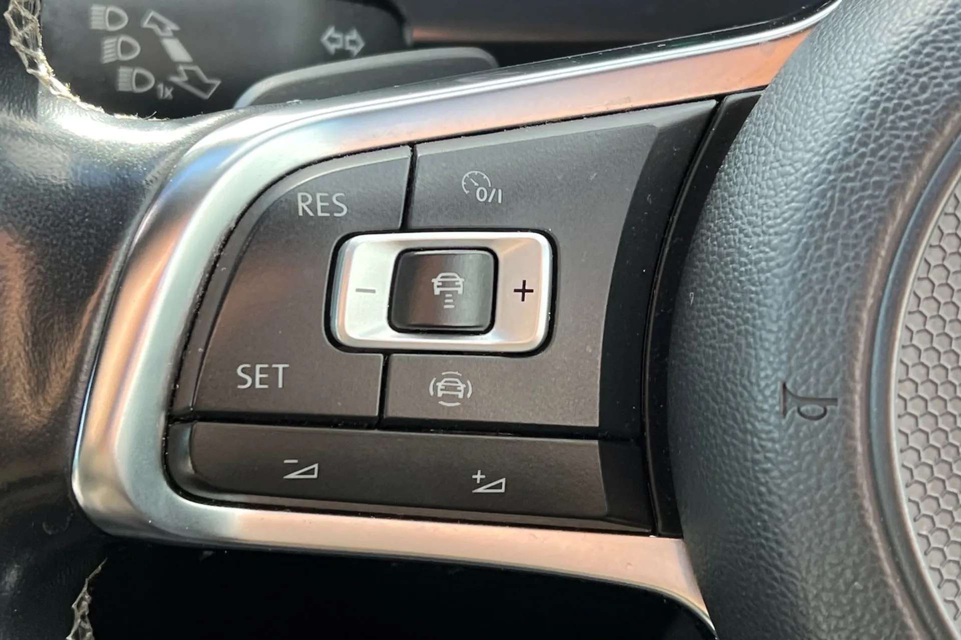 2019 VOLKSWAGEN TIGUAN 2019 VOLKSWAGEN TIGUAN