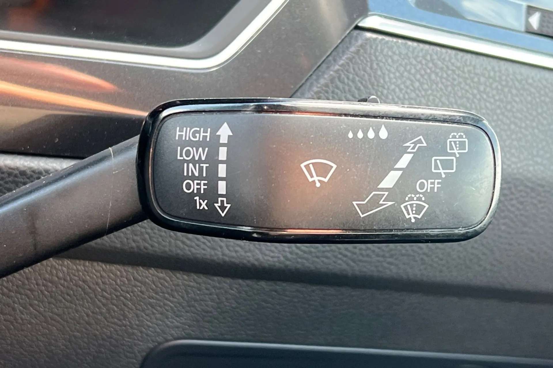 2019 VOLKSWAGEN TIGUAN 2019 VOLKSWAGEN TIGUAN