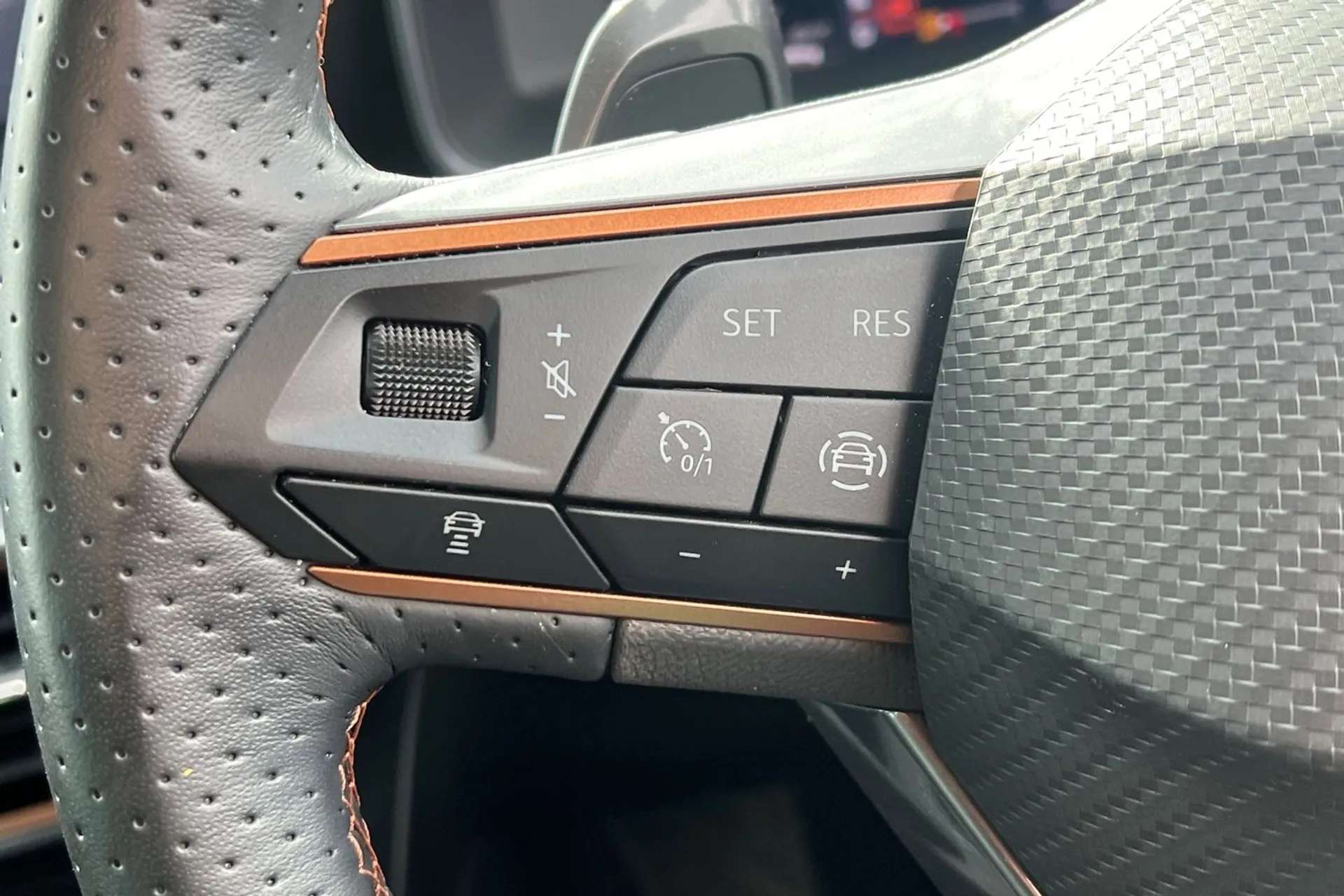 2024 CUPRA LEON 2024 CUPRA LEON