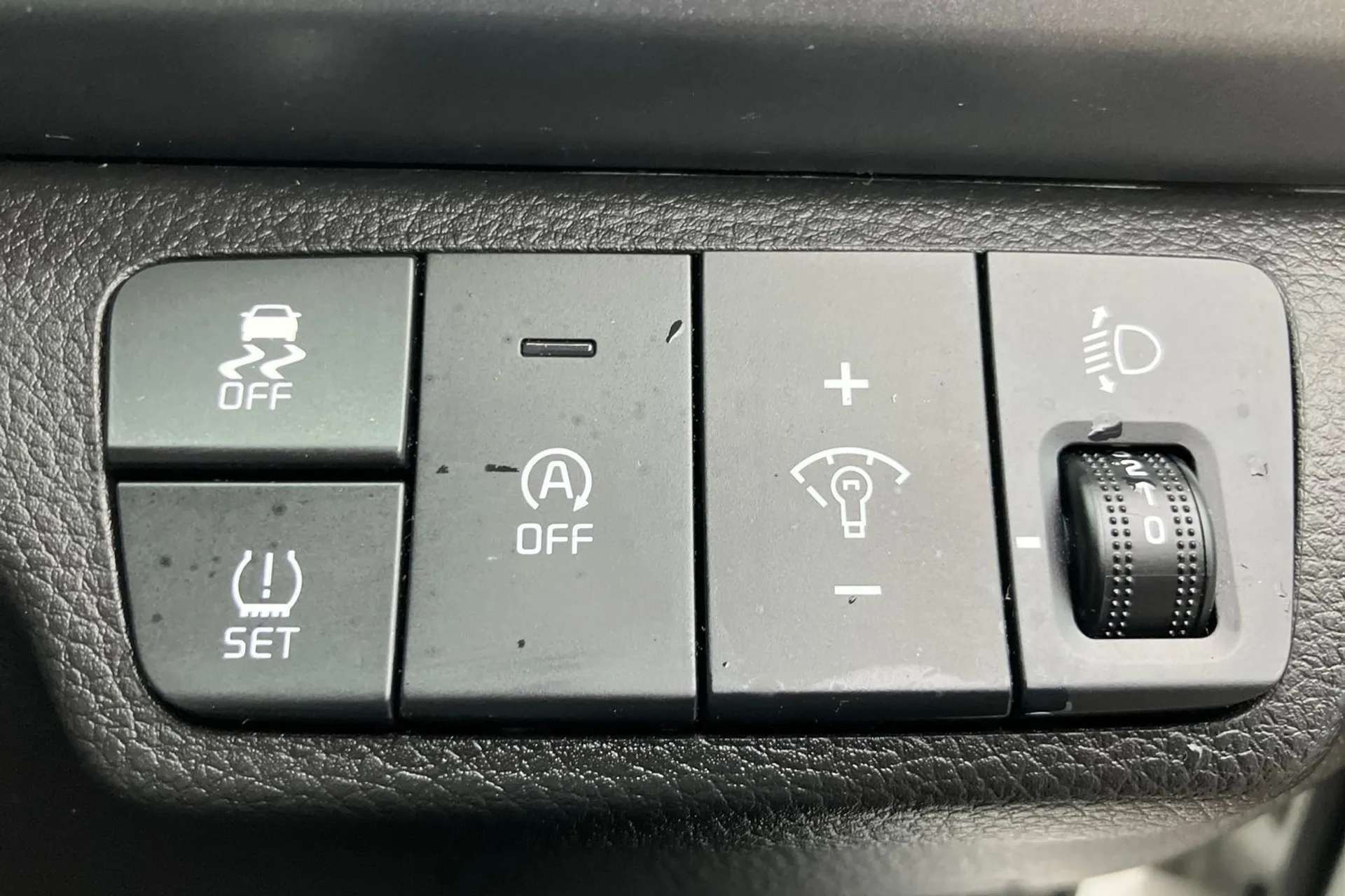 2023 KIA RIO 2023 KIA RIO