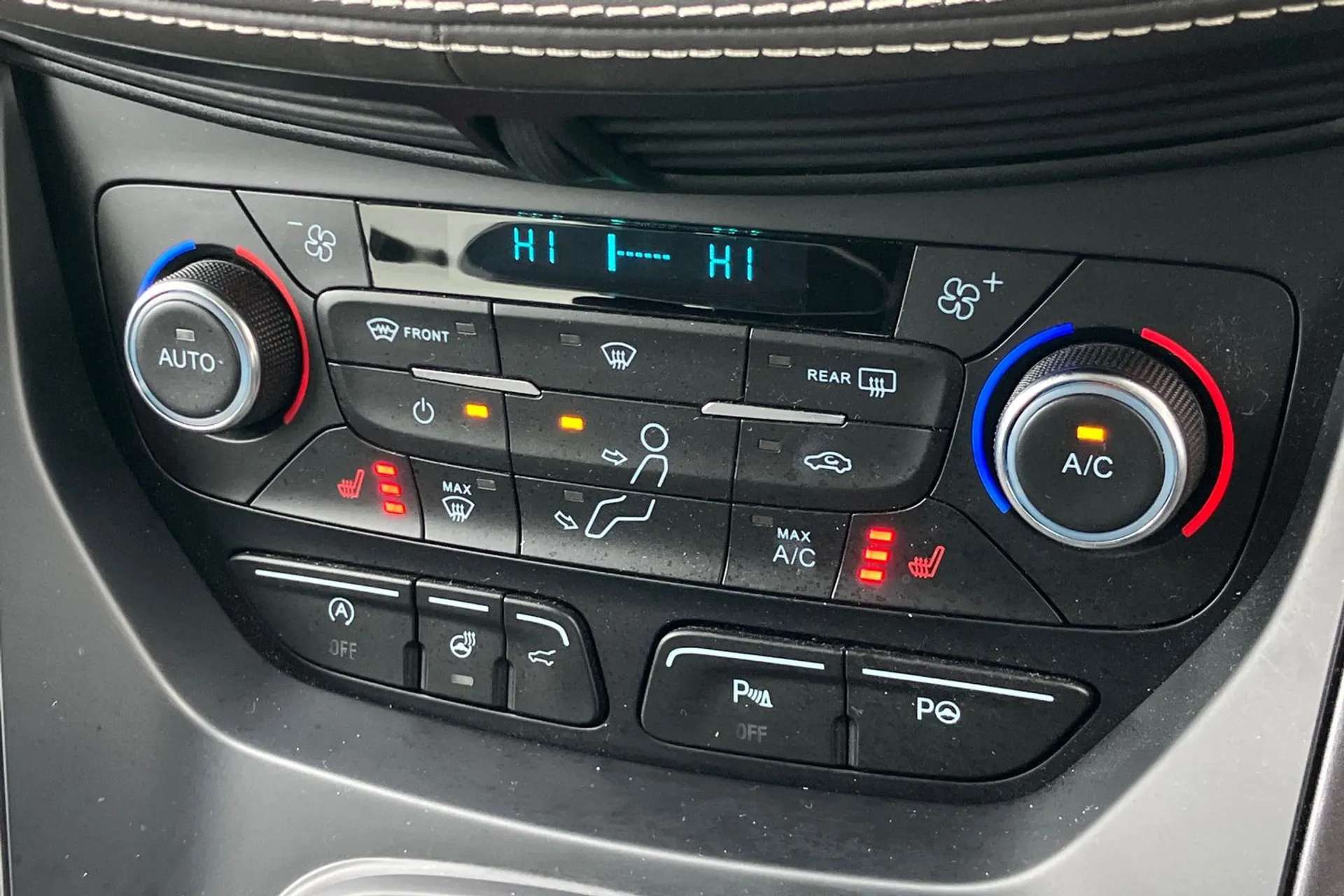 2019 FORD KUGA VIGNALE 2019 FORD KUGA VIGNALE