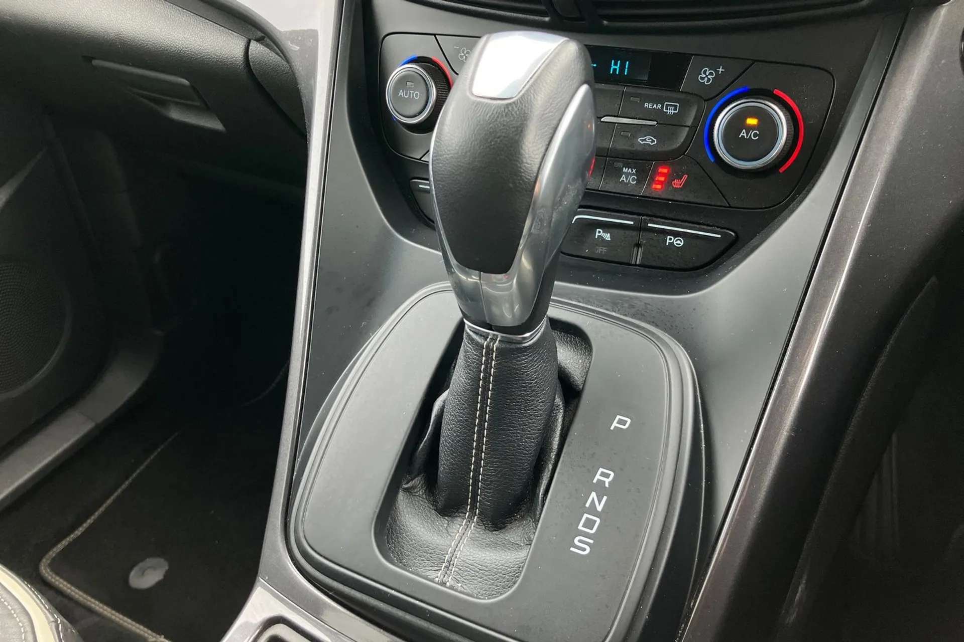 2019 FORD KUGA VIGNALE 2019 FORD KUGA VIGNALE