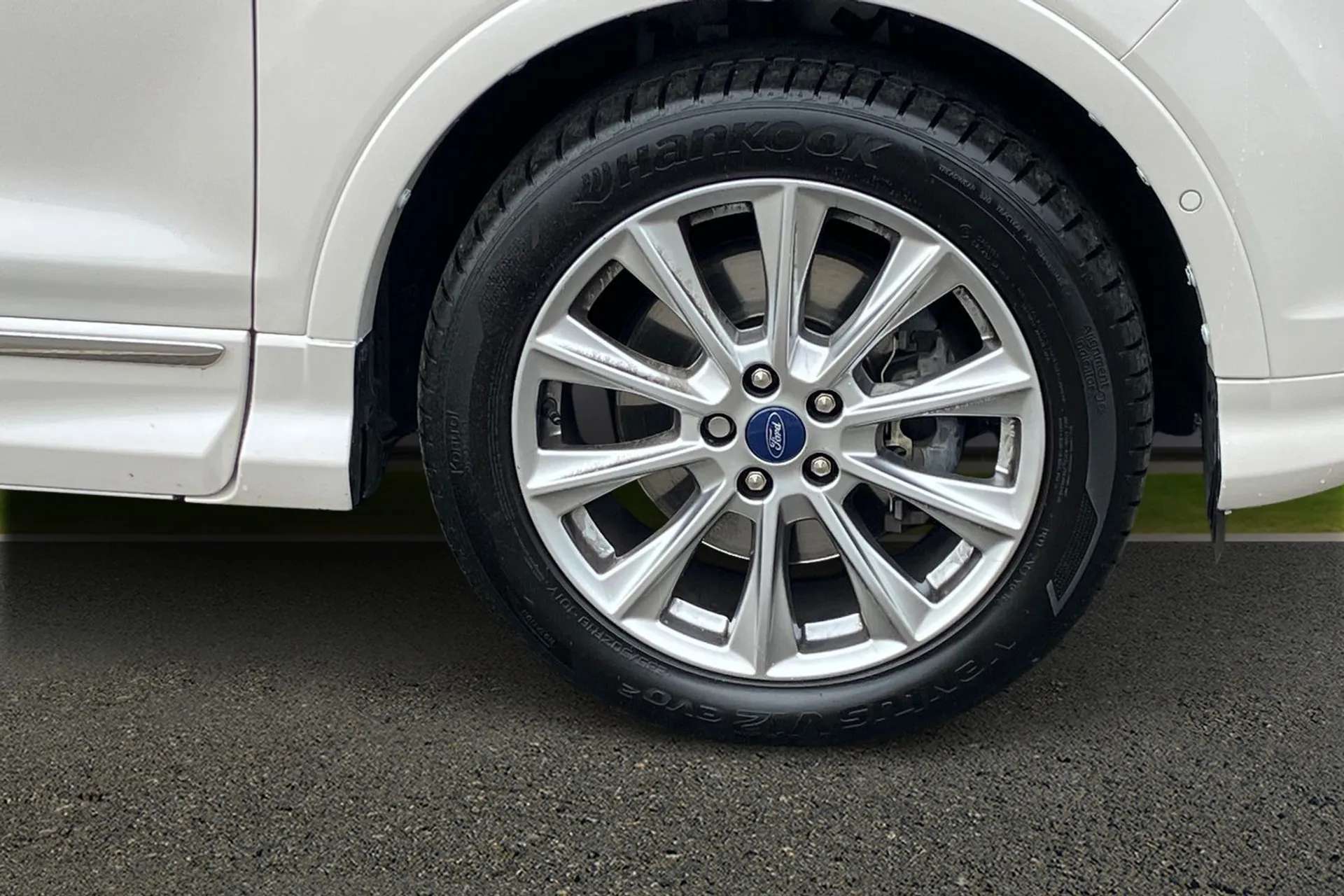 2019 FORD KUGA VIGNALE 2019 FORD KUGA VIGNALE