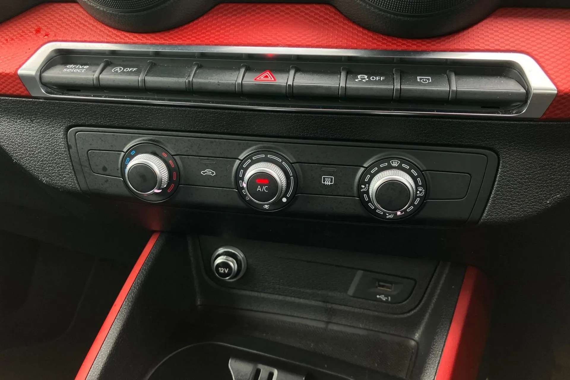 2018 AUDI Q2 2018 AUDI Q2