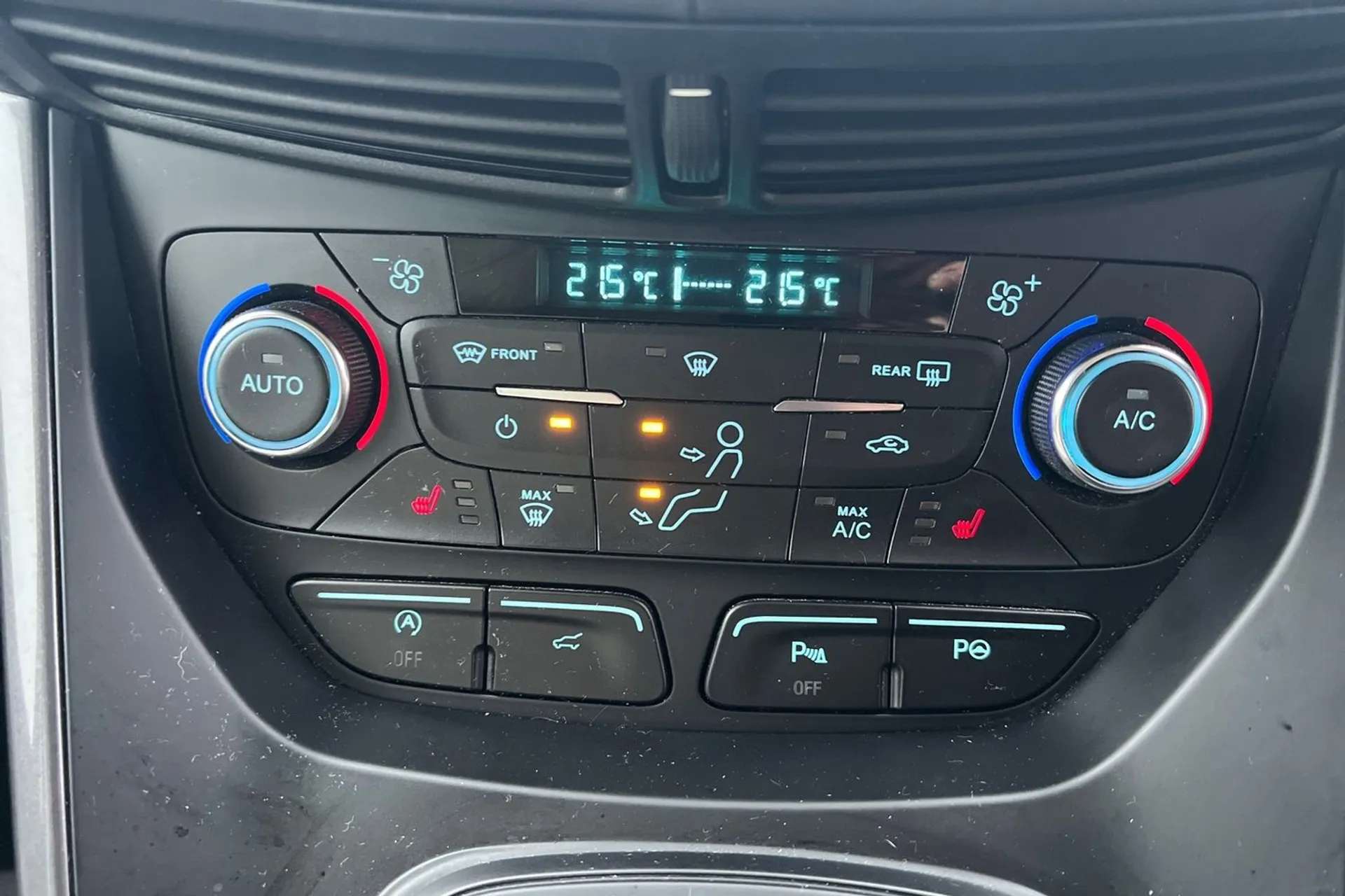 2018 FORD KUGA VIGNALE 2018 FORD KUGA VIGNALE