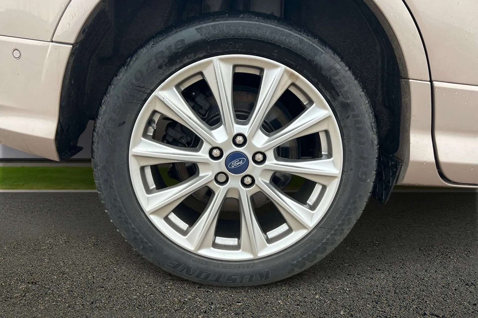 2018 FORD KUGA VIGNALE 2018 FORD KUGA VIGNALE