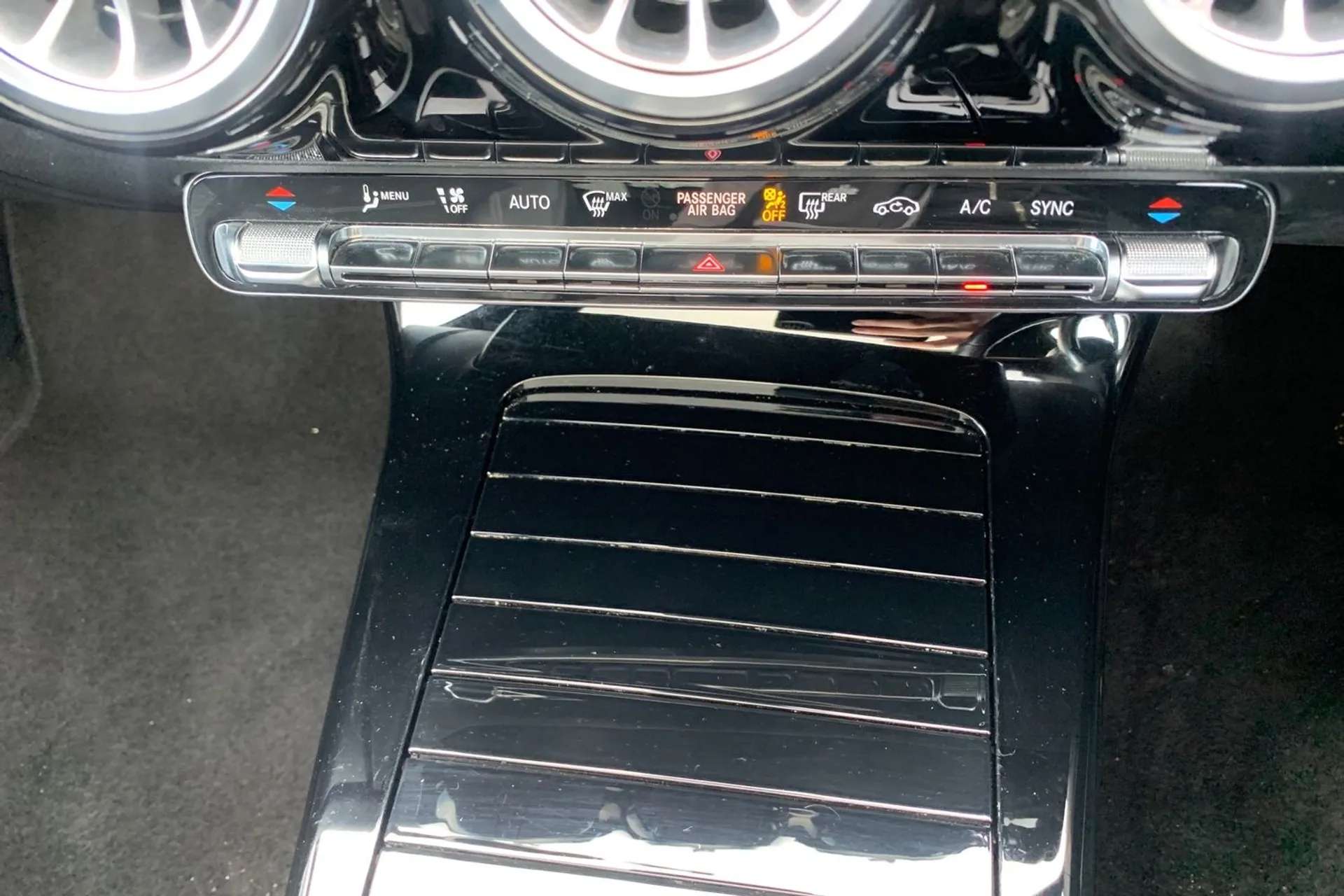 2021 MERCEDES-BENZ A CLASS 2021 MERCEDES-BENZ A CLASS