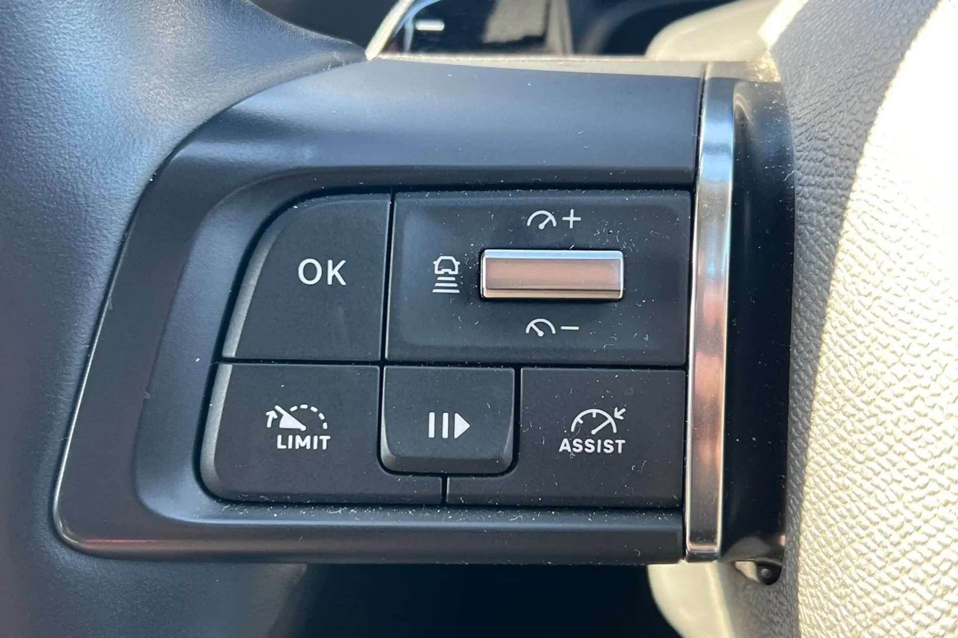 2023 CITROEN C5 X 2023 CITROEN C5 X