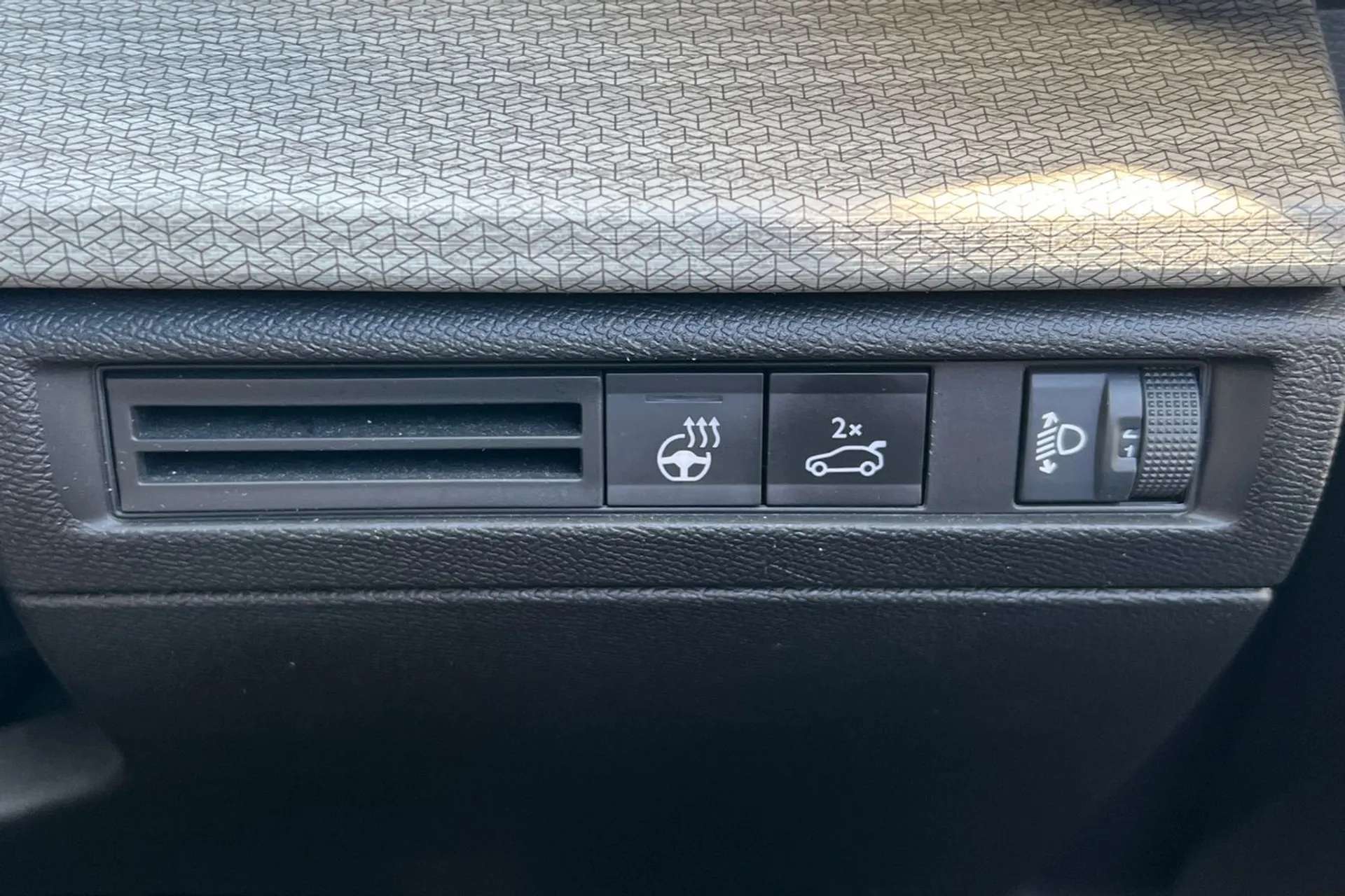 2023 CITROEN C5 X 2023 CITROEN C5 X