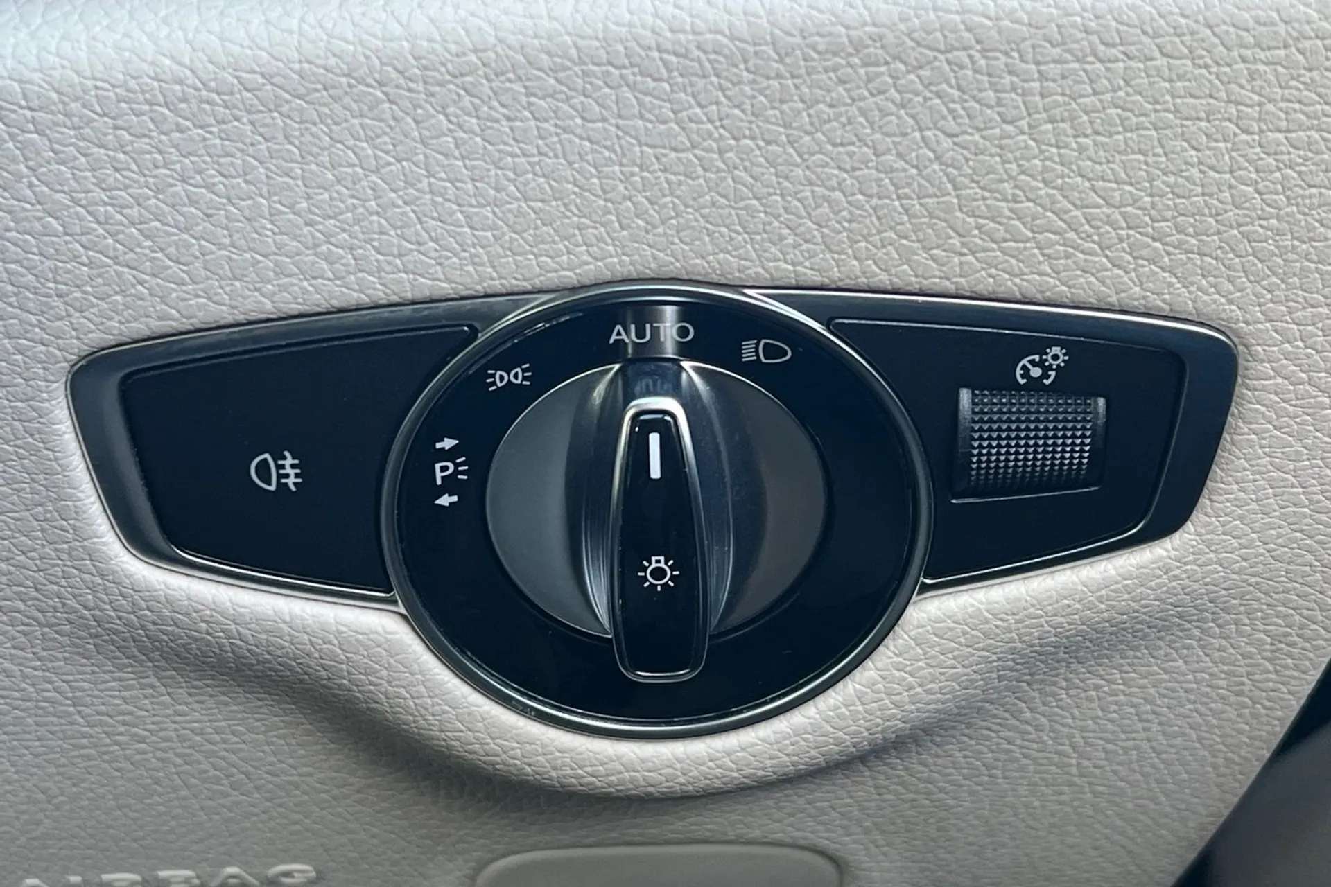 2019 MERCEDES-BENZ E CLASS 2019 MERCEDES-BENZ E CLASS