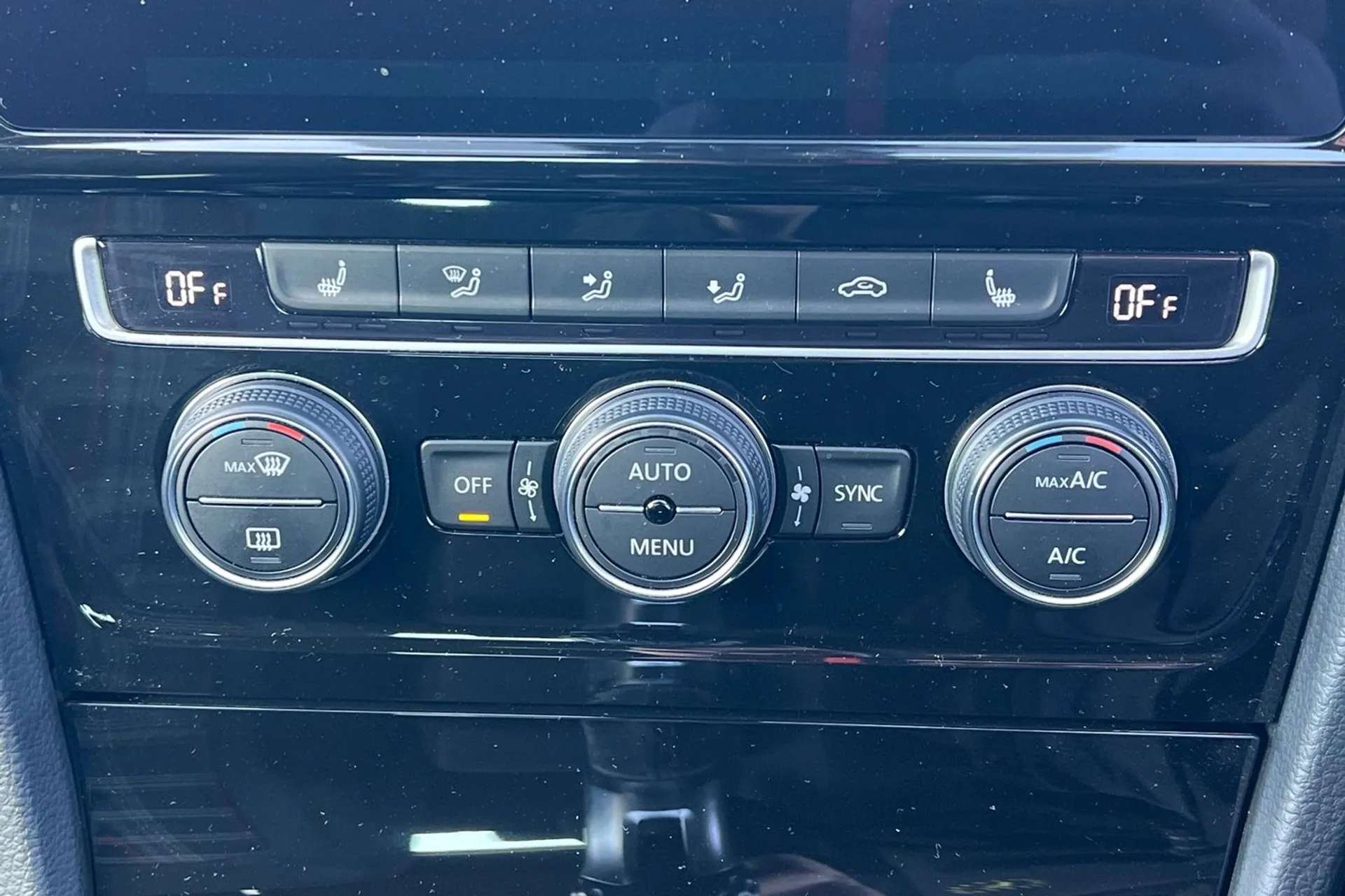 2019 VOLKSWAGEN GOLF 2019 VOLKSWAGEN GOLF