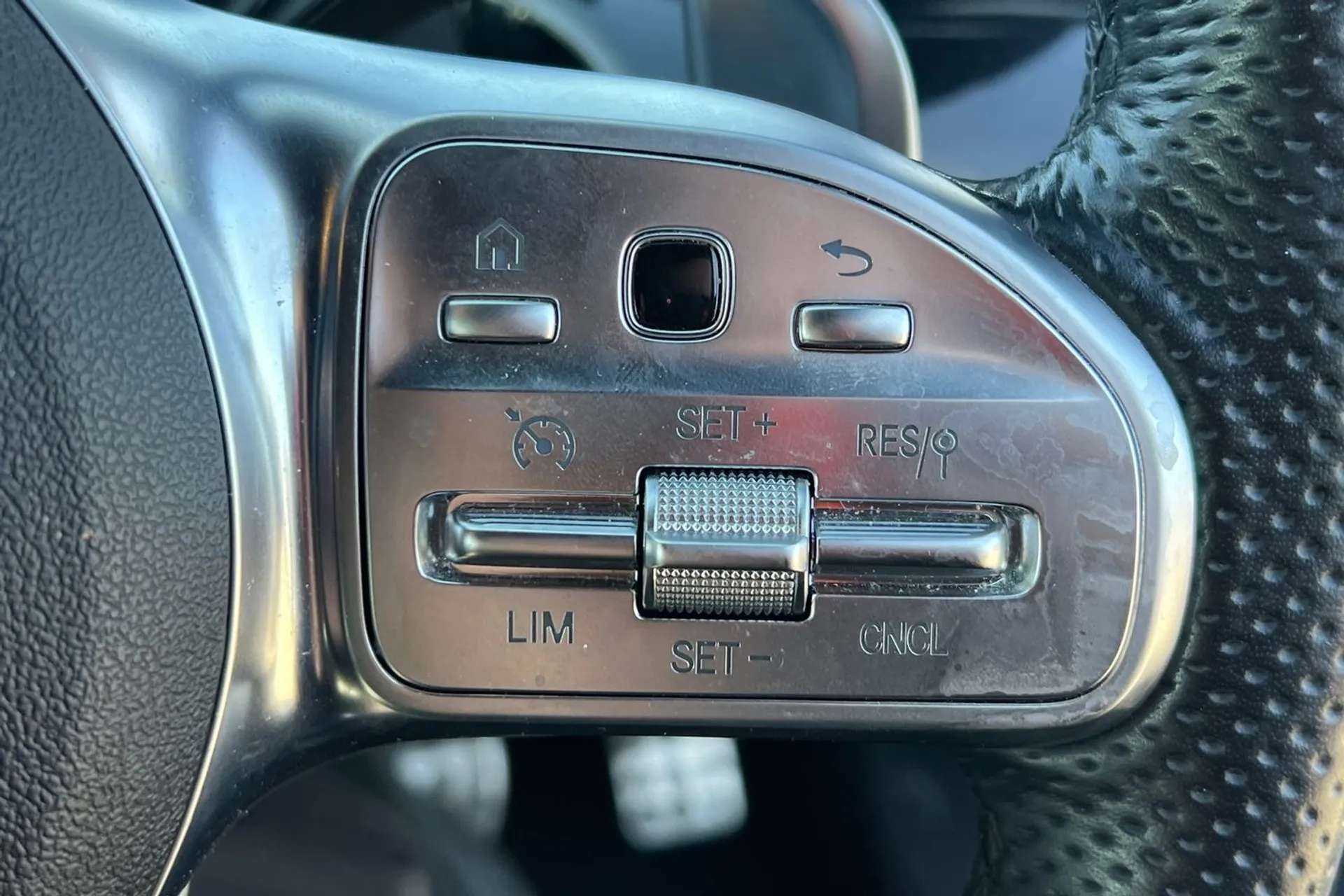 2021 MERCEDES-BENZ A CLASS 2021 MERCEDES-BENZ A CLASS