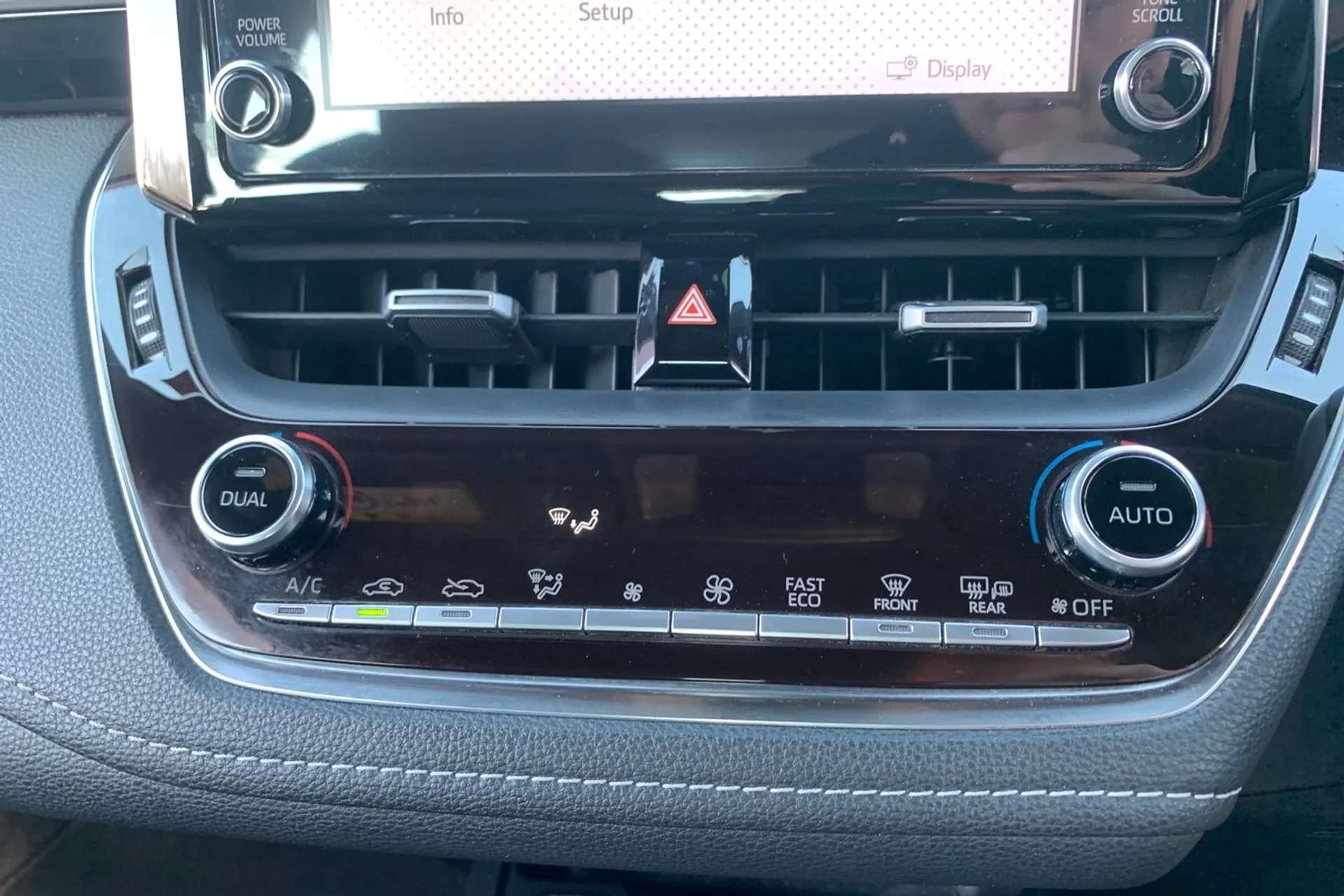 2019 TOYOTA COROLLA 2019 TOYOTA COROLLA