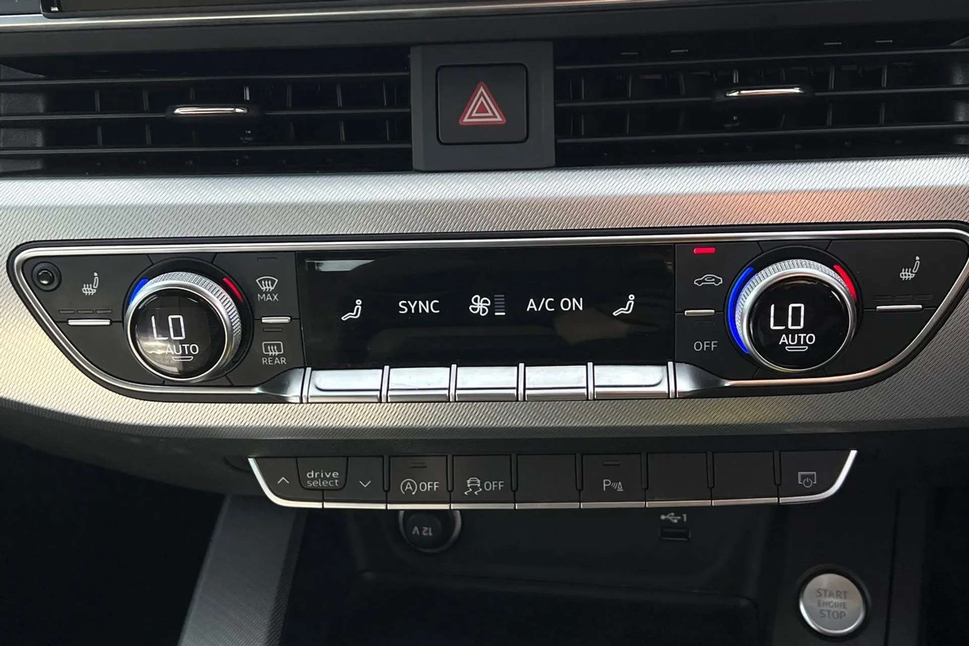 2022 AUDI A4 2022 AUDI A4