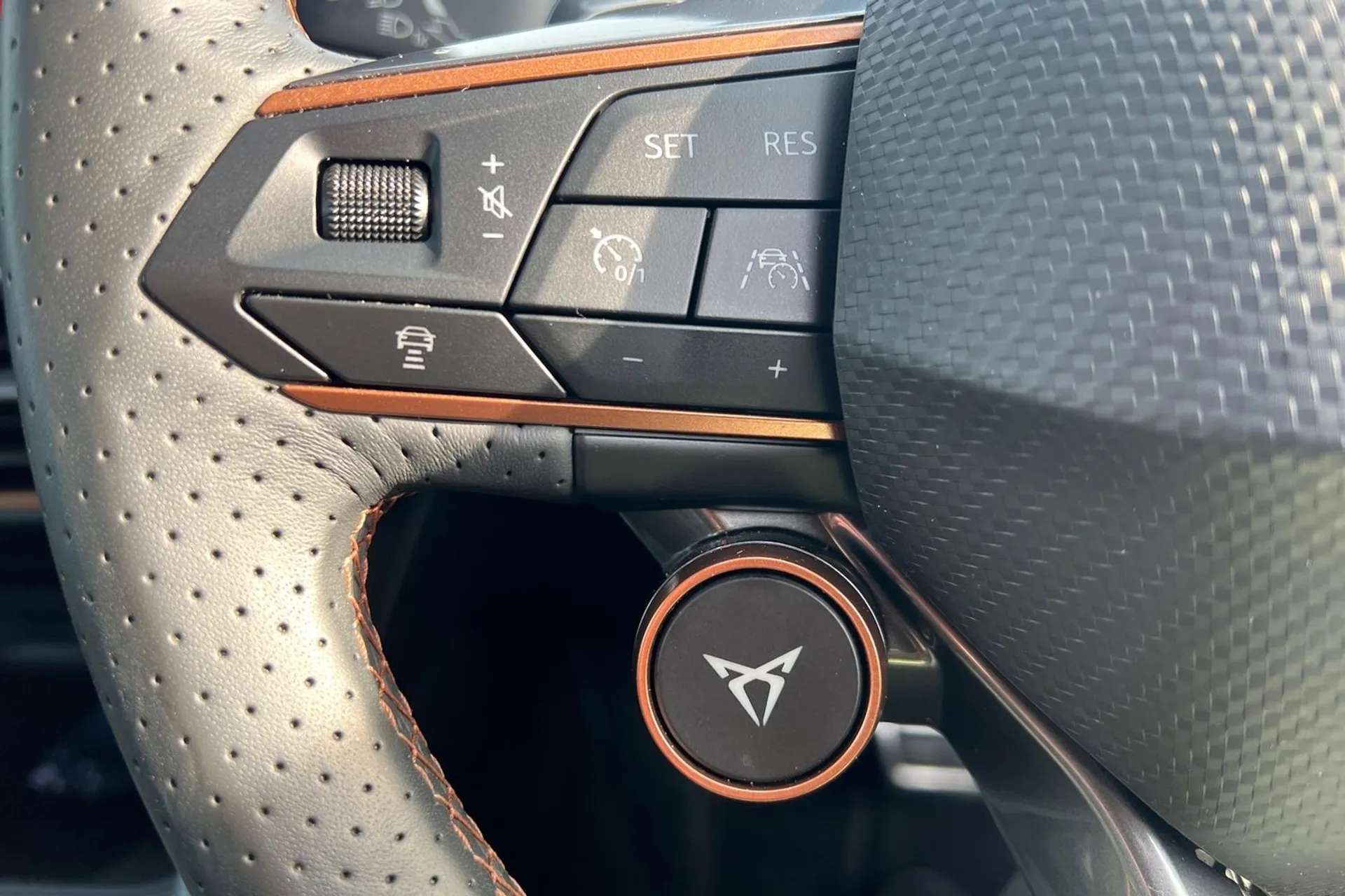 2022 CUPRA FORMENTOR 2022 CUPRA FORMENTOR