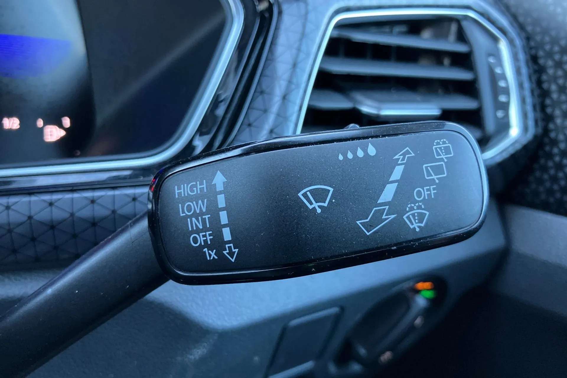 2023 VOLKSWAGEN T-CROSS 2023 VOLKSWAGEN T-CROSS