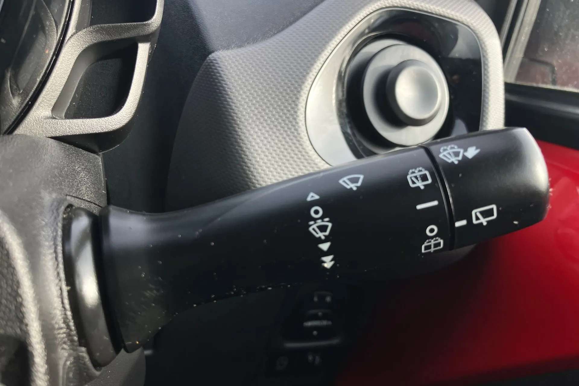 2021 PEUGEOT 108 2021 PEUGEOT 108