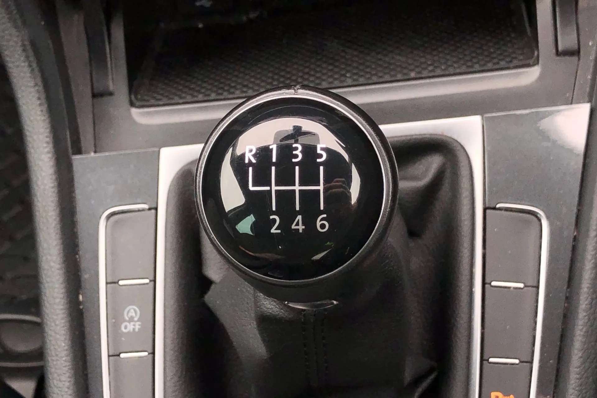 2019 VOLKSWAGEN GOLF 2019 VOLKSWAGEN GOLF