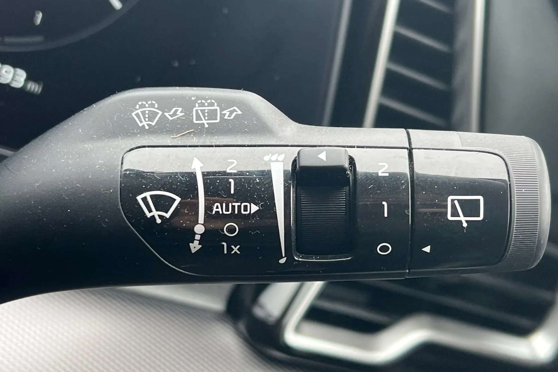 2025 KIA SPORTAGE 2025 KIA SPORTAGE