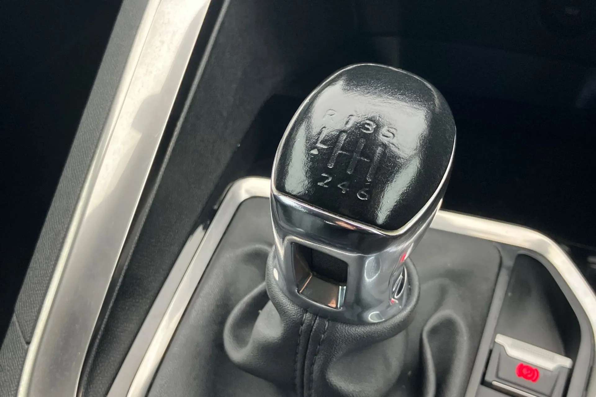 2021 PEUGEOT 3008 2021 PEUGEOT 3008