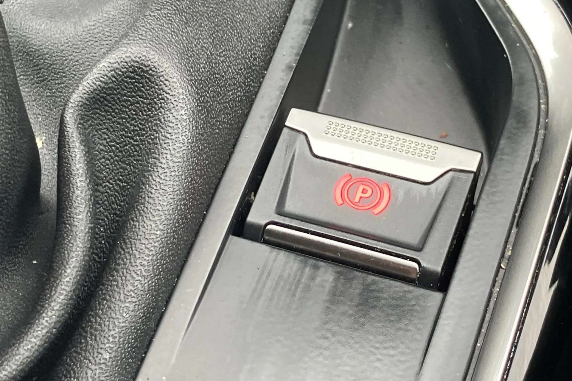 2021 PEUGEOT 3008 2021 PEUGEOT 3008