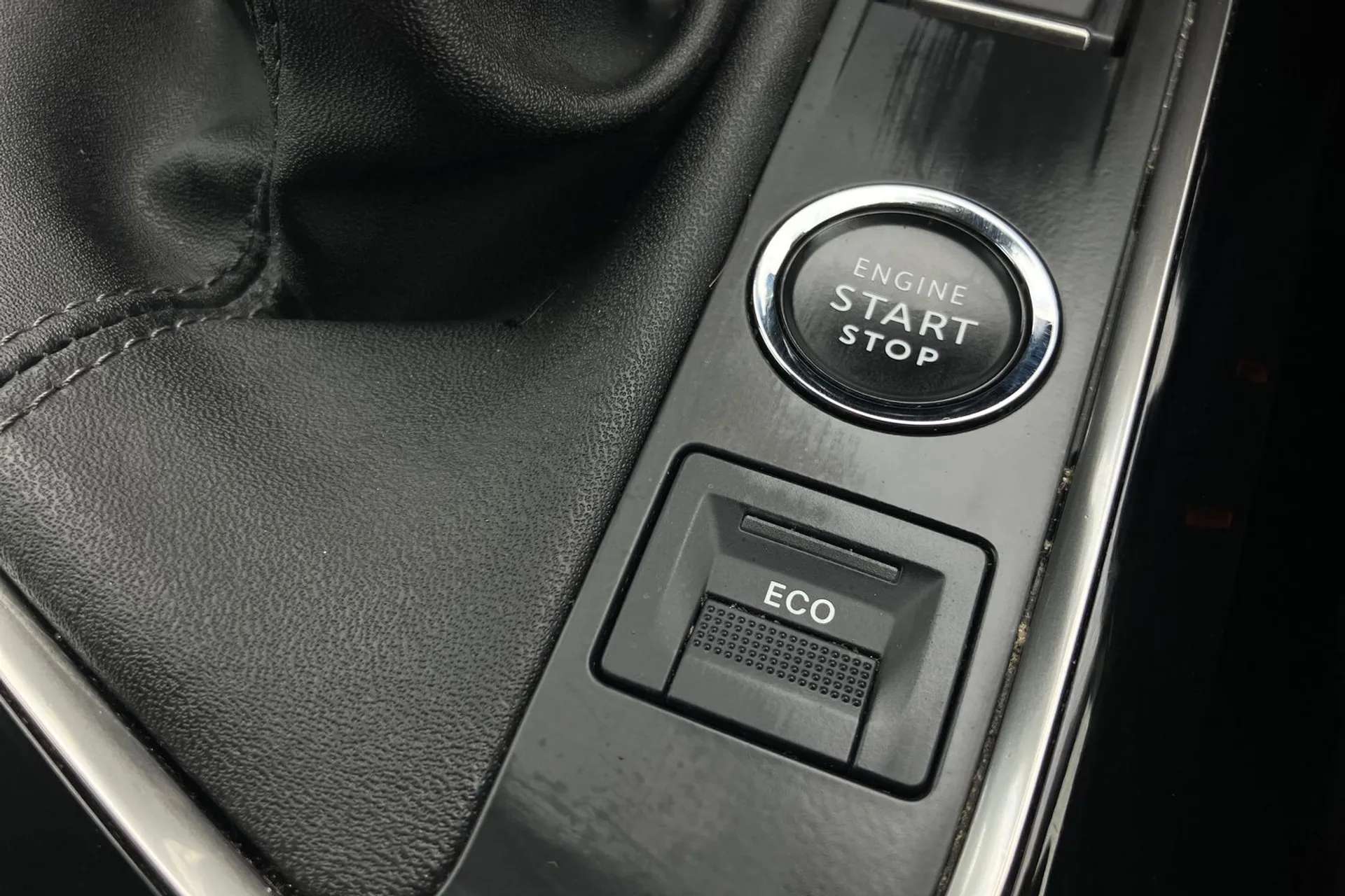 2021 PEUGEOT 3008 2021 PEUGEOT 3008