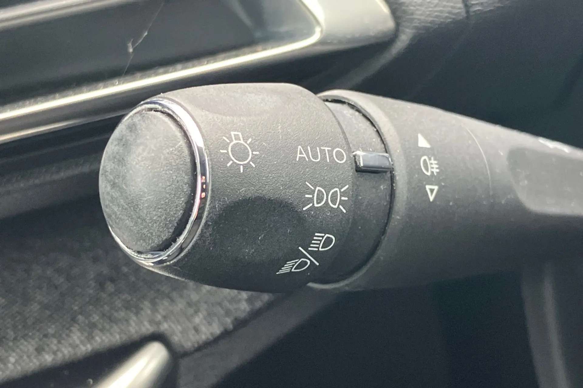 2021 PEUGEOT 3008 2021 PEUGEOT 3008