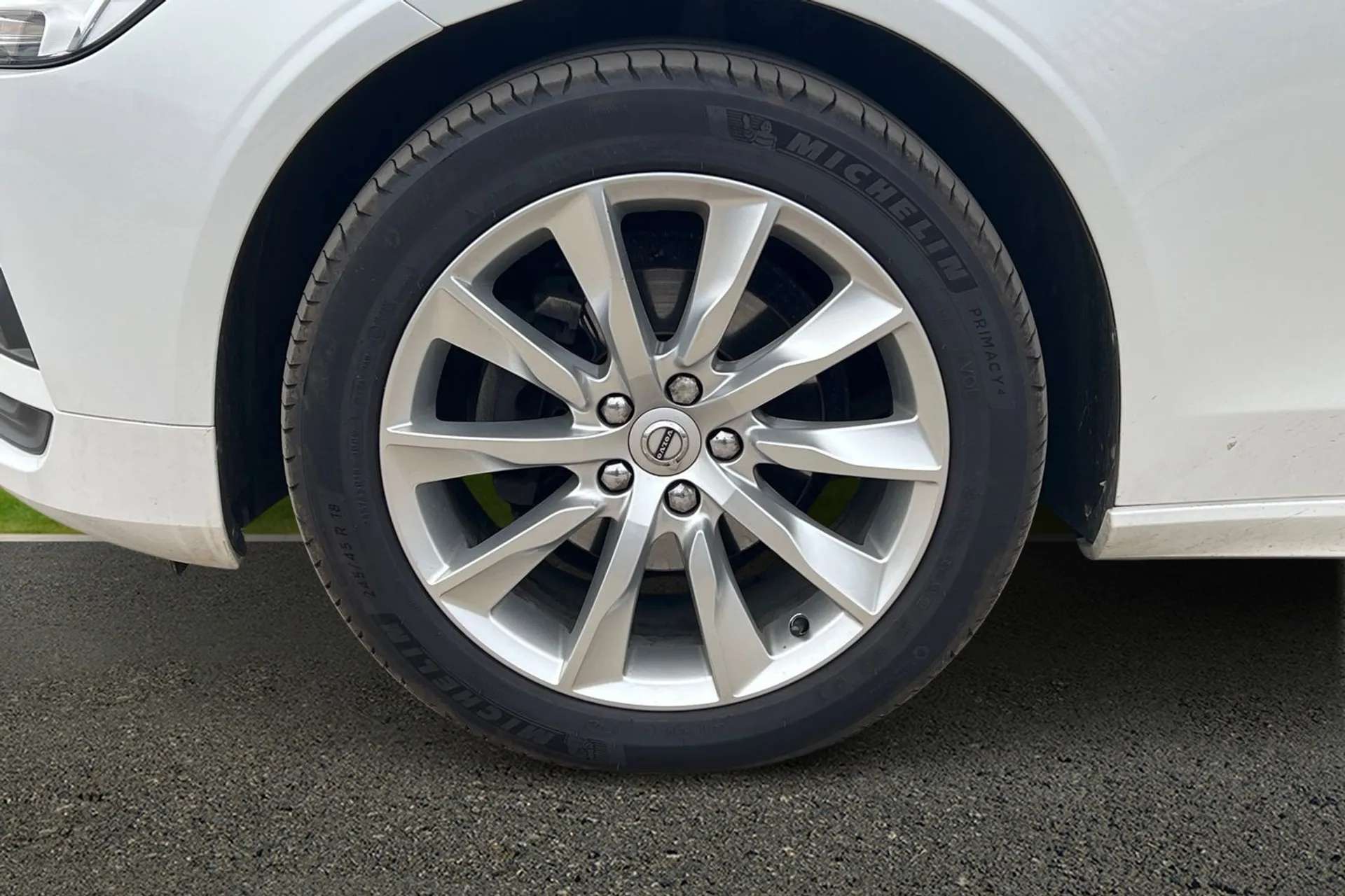 2021 VOLVO V90 2021 VOLVO V90